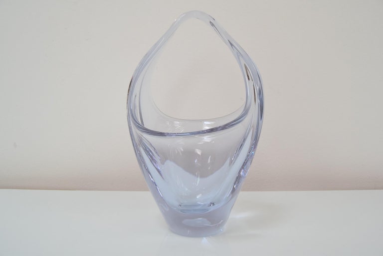 Mid-Century Modern Art Glass Basket by Josef Hospodka for Chribska Glassworks, 1960's For Sale