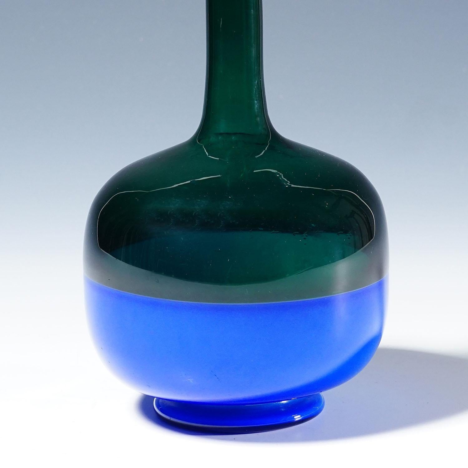 Italian Art Glass Bottle Morandiana by Gio Ponti for Venini Murano For Sale