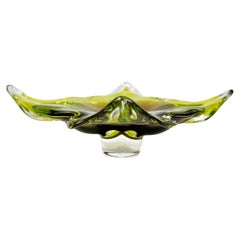 Cuenco de vidrio artístico del diseñador Josef Hospodka para Chribska Glassworks, años 60