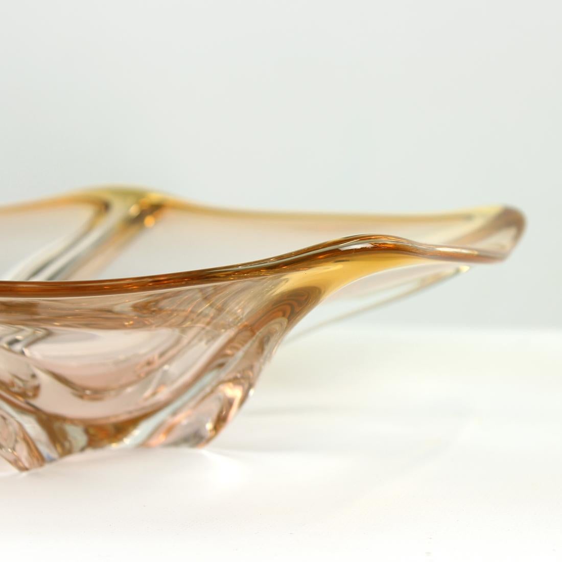 Art Glass Bowl By Frantisek Zemek For Sklarna Mstisov, 1960s For Sale 1