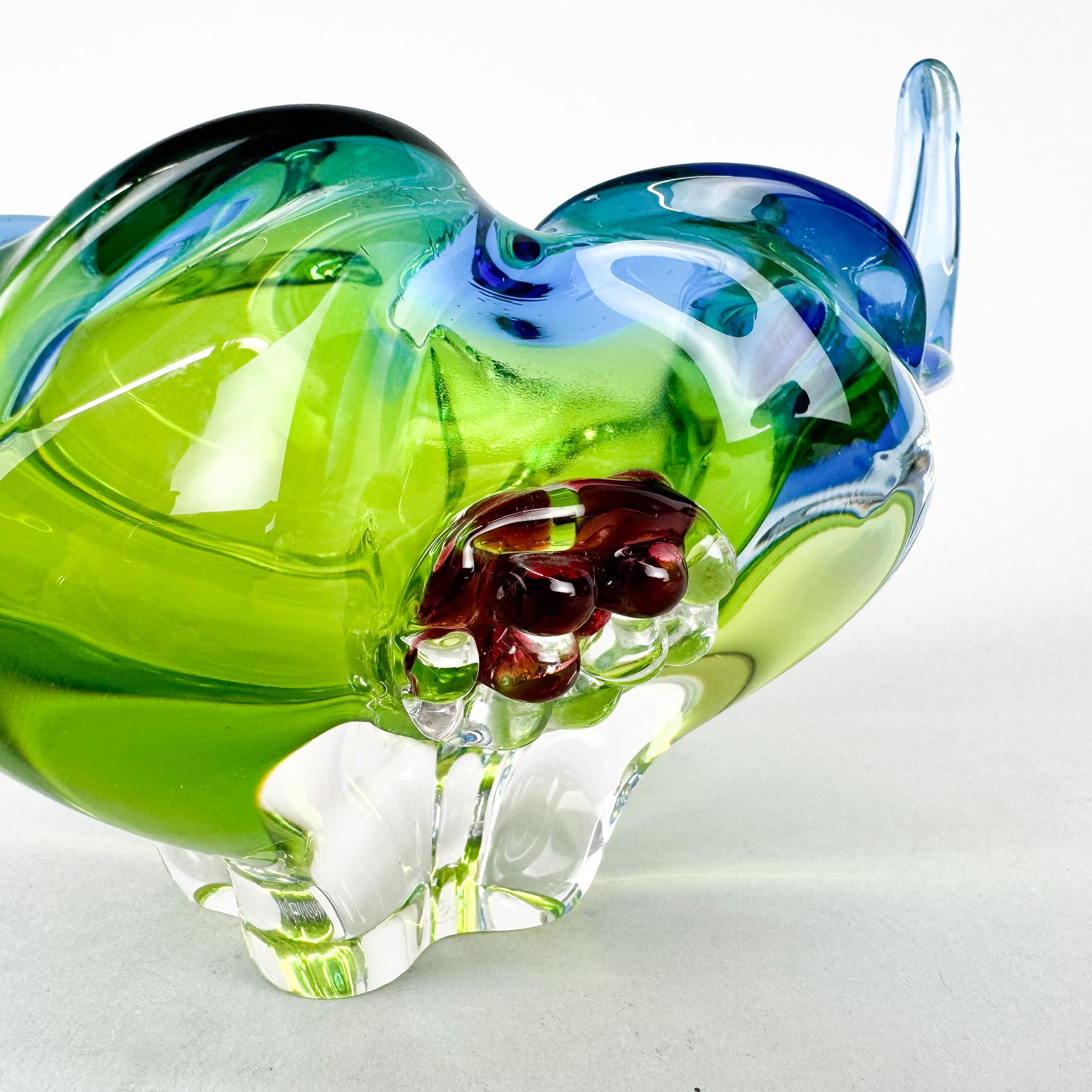 Ceco Ciotola in vetro artistico di Josef Hospodka per Chribska Glassworks, anni '60 in vendita