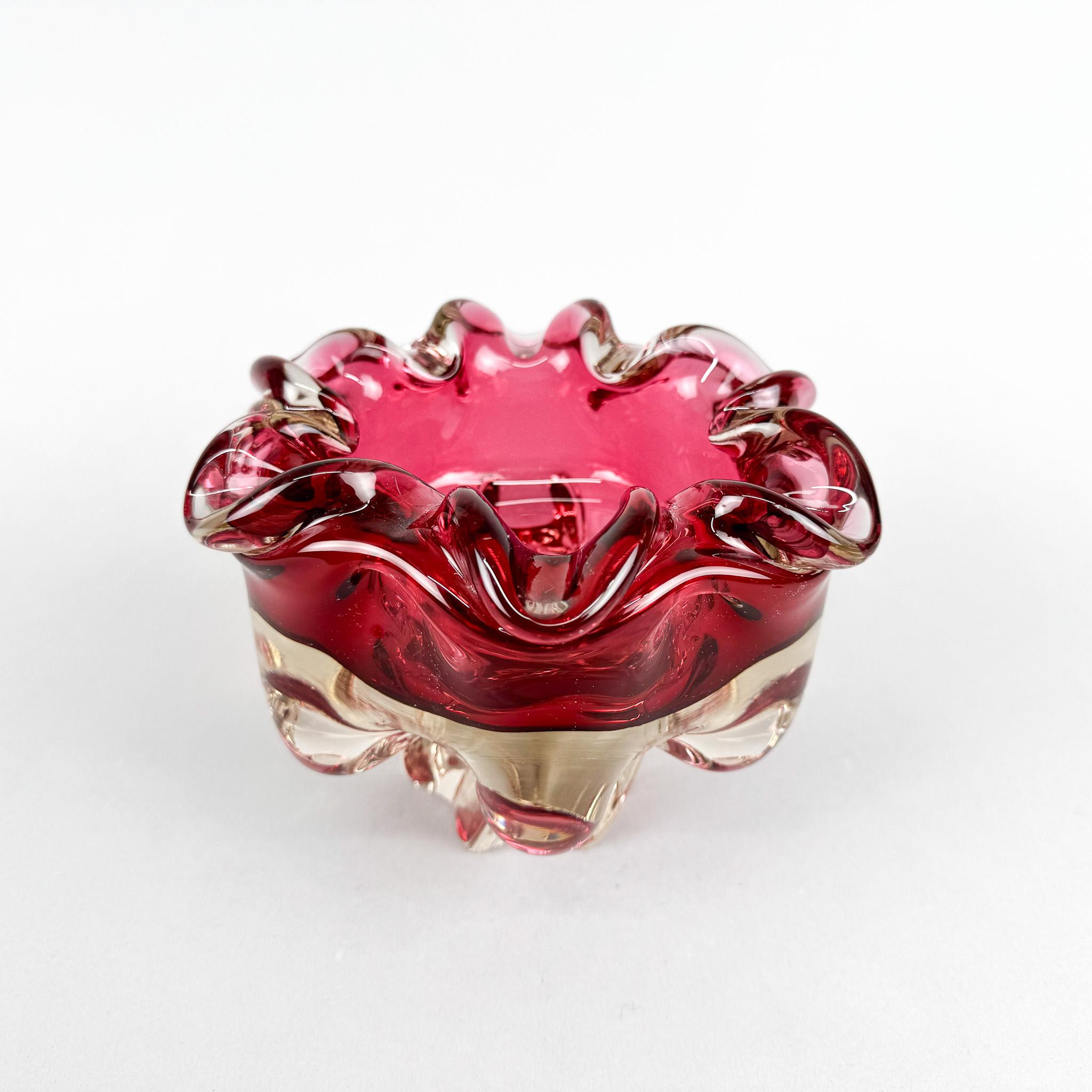 Ciotola in vetro artistico di Josef Hospodka per Chribska Glassworks, anni '60 in vendita 3