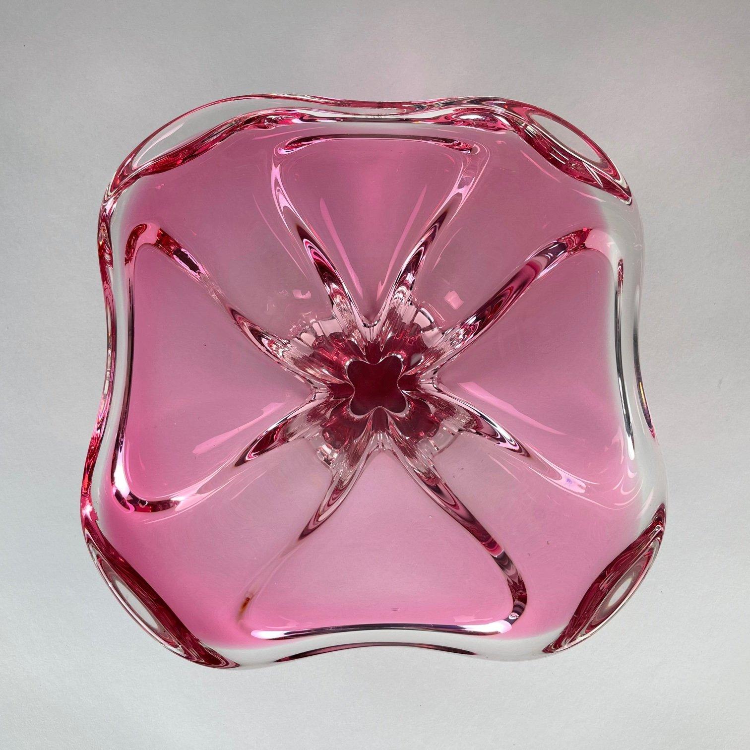 Mid-Century Modern Art Glass Bowl by Josef Hospodka for Chribska Glassworks, 1960's