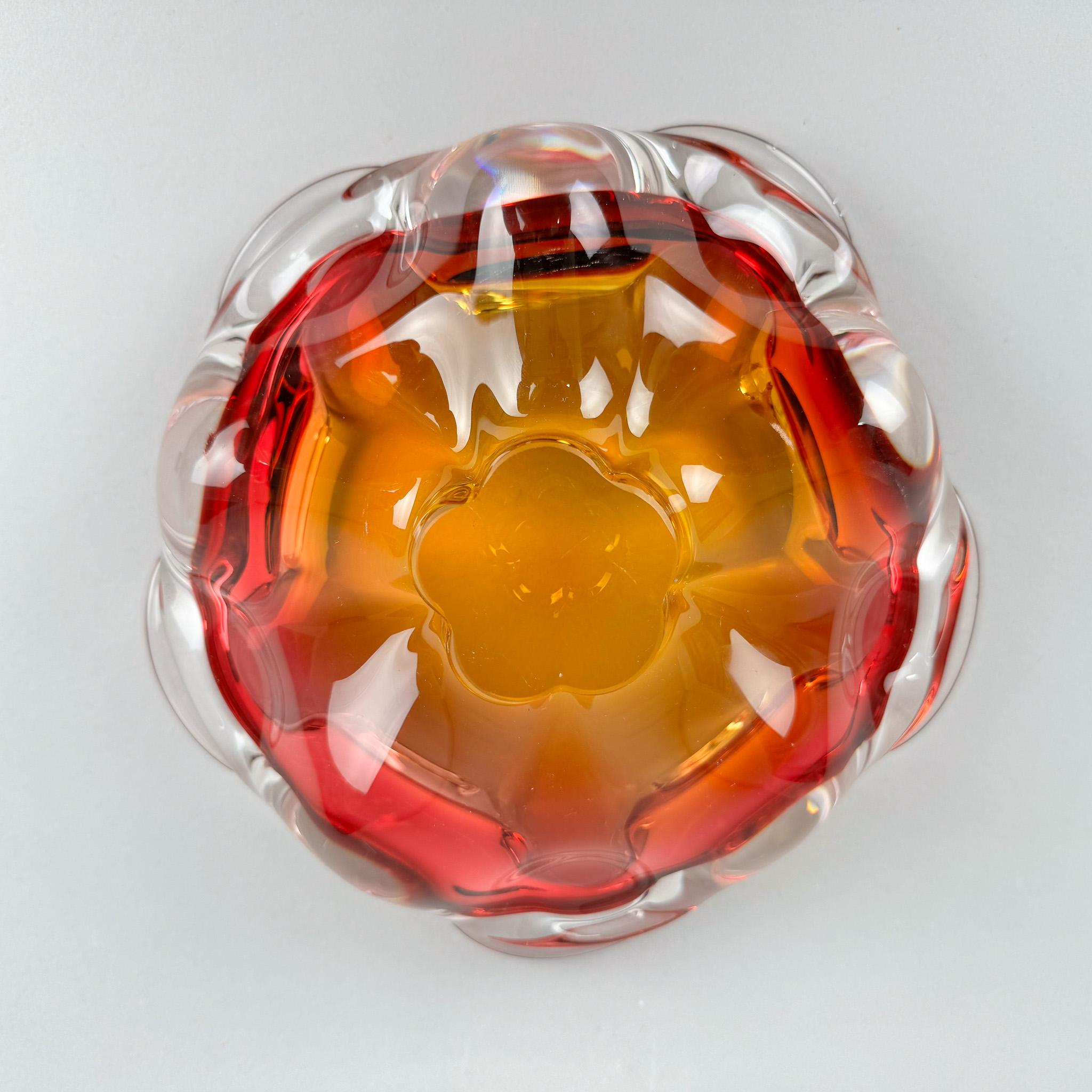 20th Century Art Glass Bowl by Josef Hospodka for Chribska Glassworks, 1960's For Sale