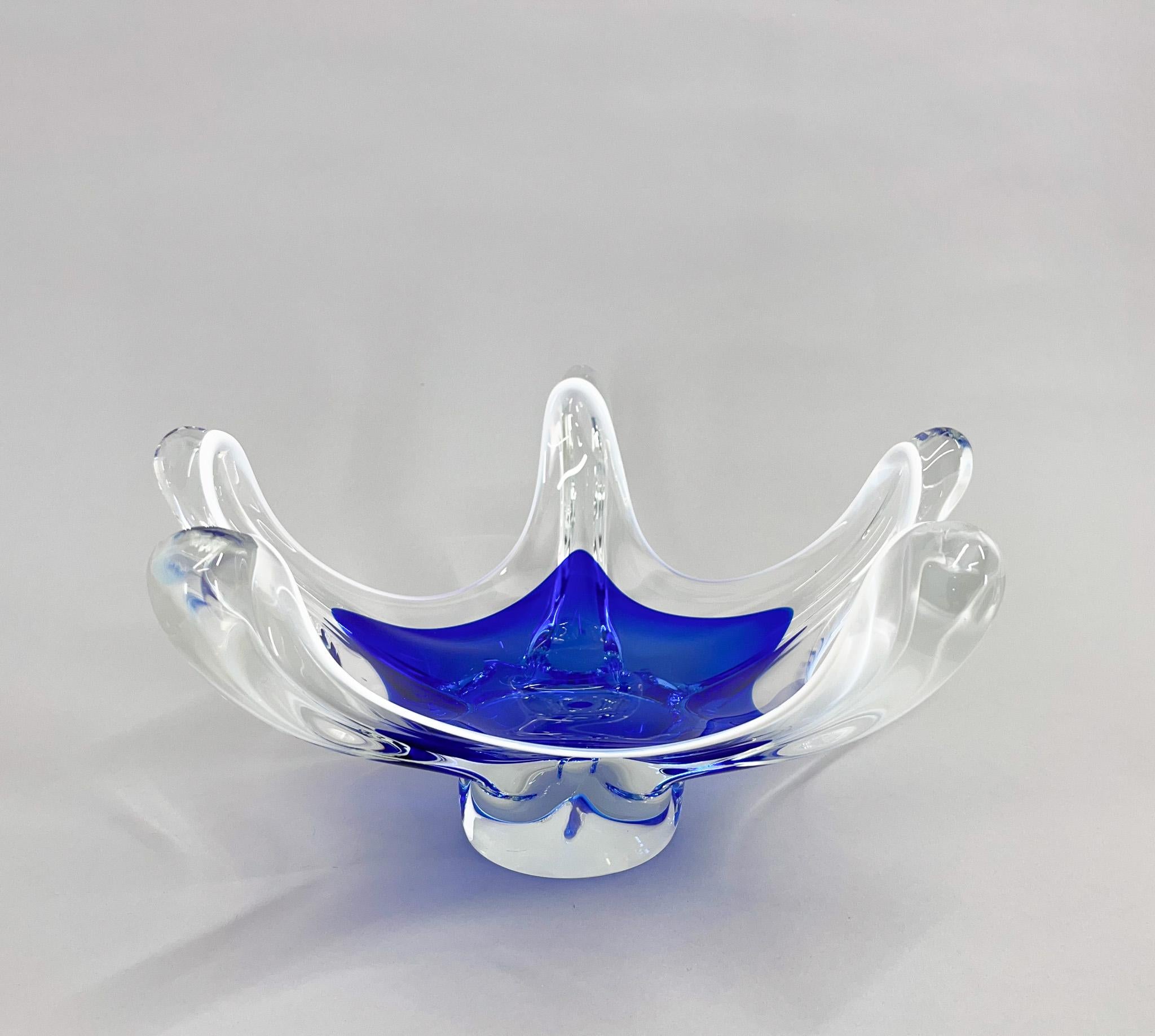 20th Century Art Glass Bowl by Josef Hospodka for Chribska Glassworks, 1960's For Sale