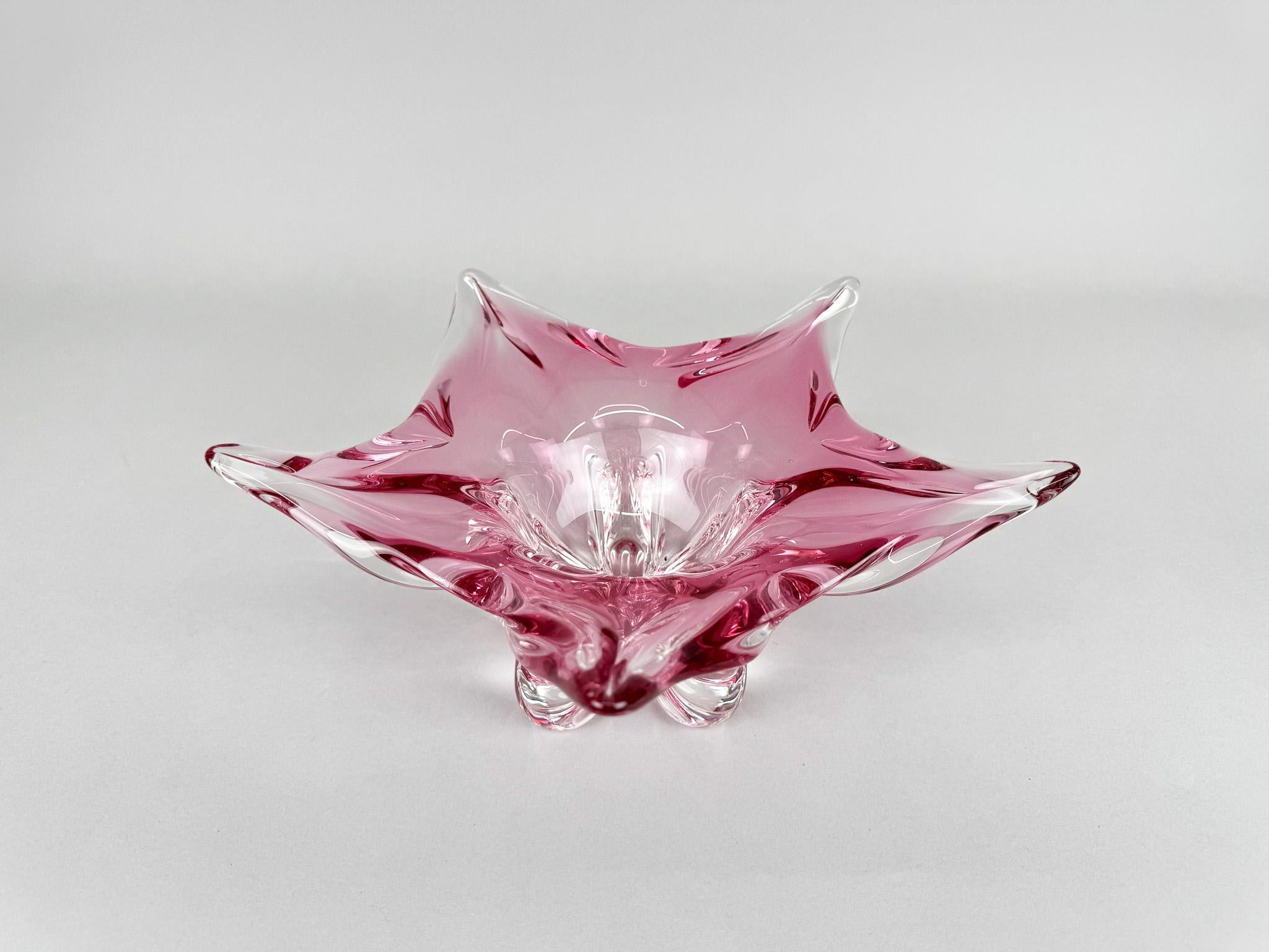 Ciotola in vetro artistico di Josef Hospodka per Chribska Glassworks, anni '60 in vendita 1
