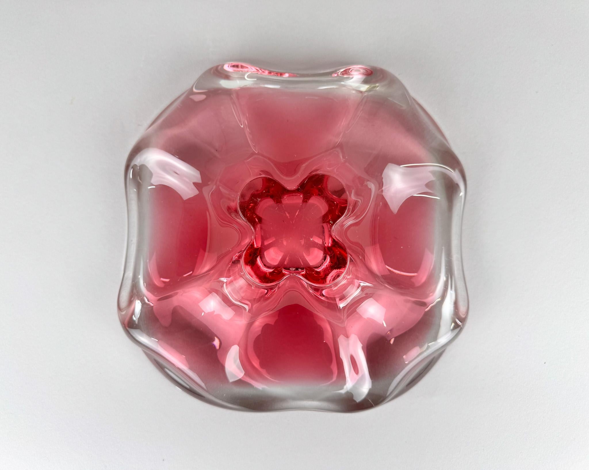 Ciotola in vetro artistico di Josef Hospodka per Chribska Glassworks, anni '60 in vendita 1