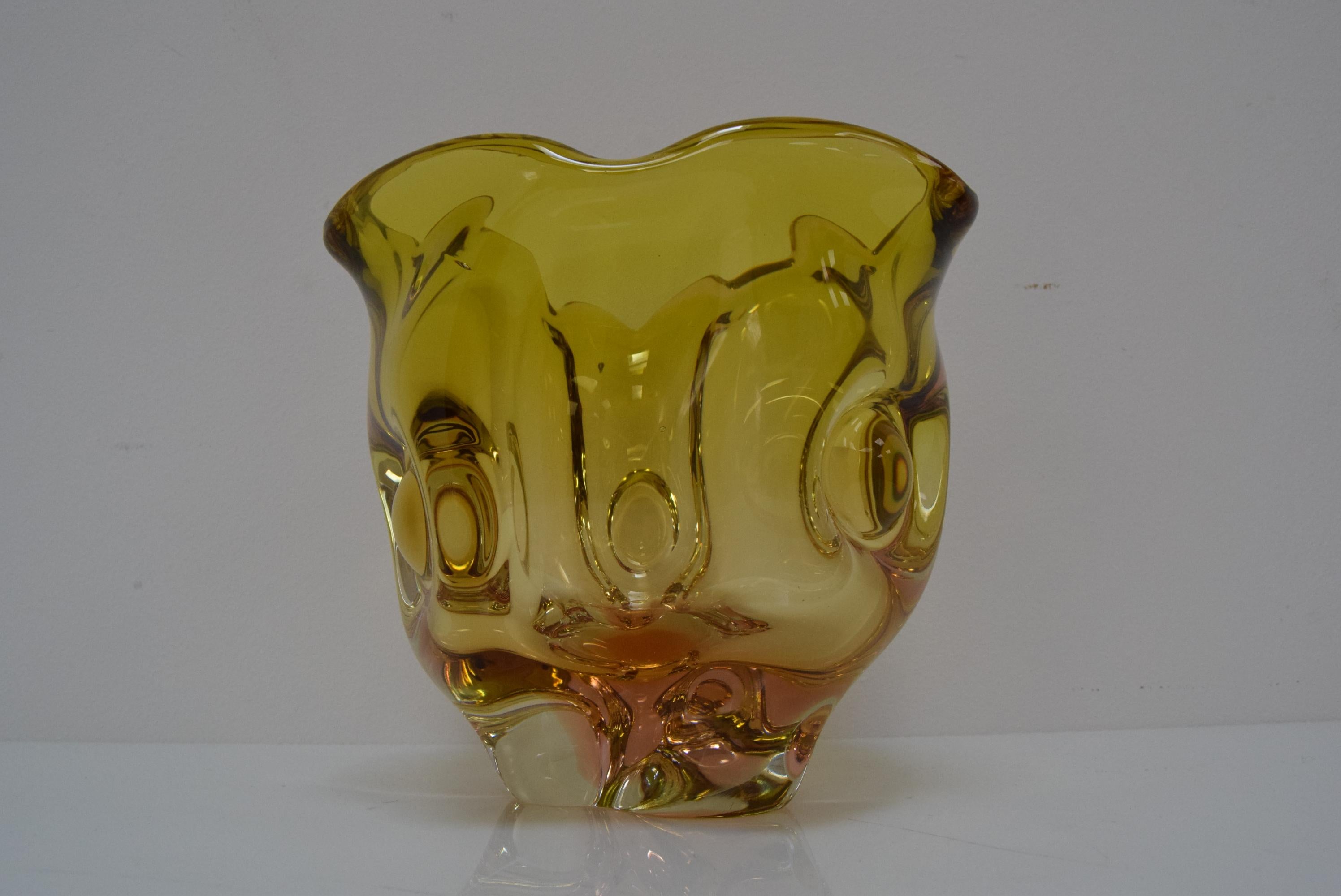 Czech Art Glass Bowl  by Josef Hospodka for Glasswork Chribska, 1960's.  For Sale