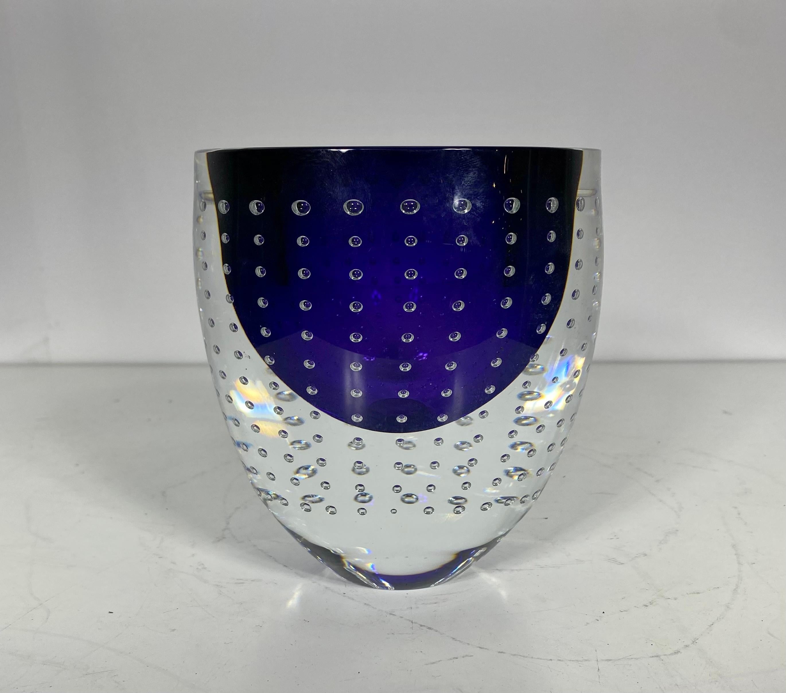 Mid-Century Modern Art Glass Bowl by Leon Applebaum circa 1980s For Sale