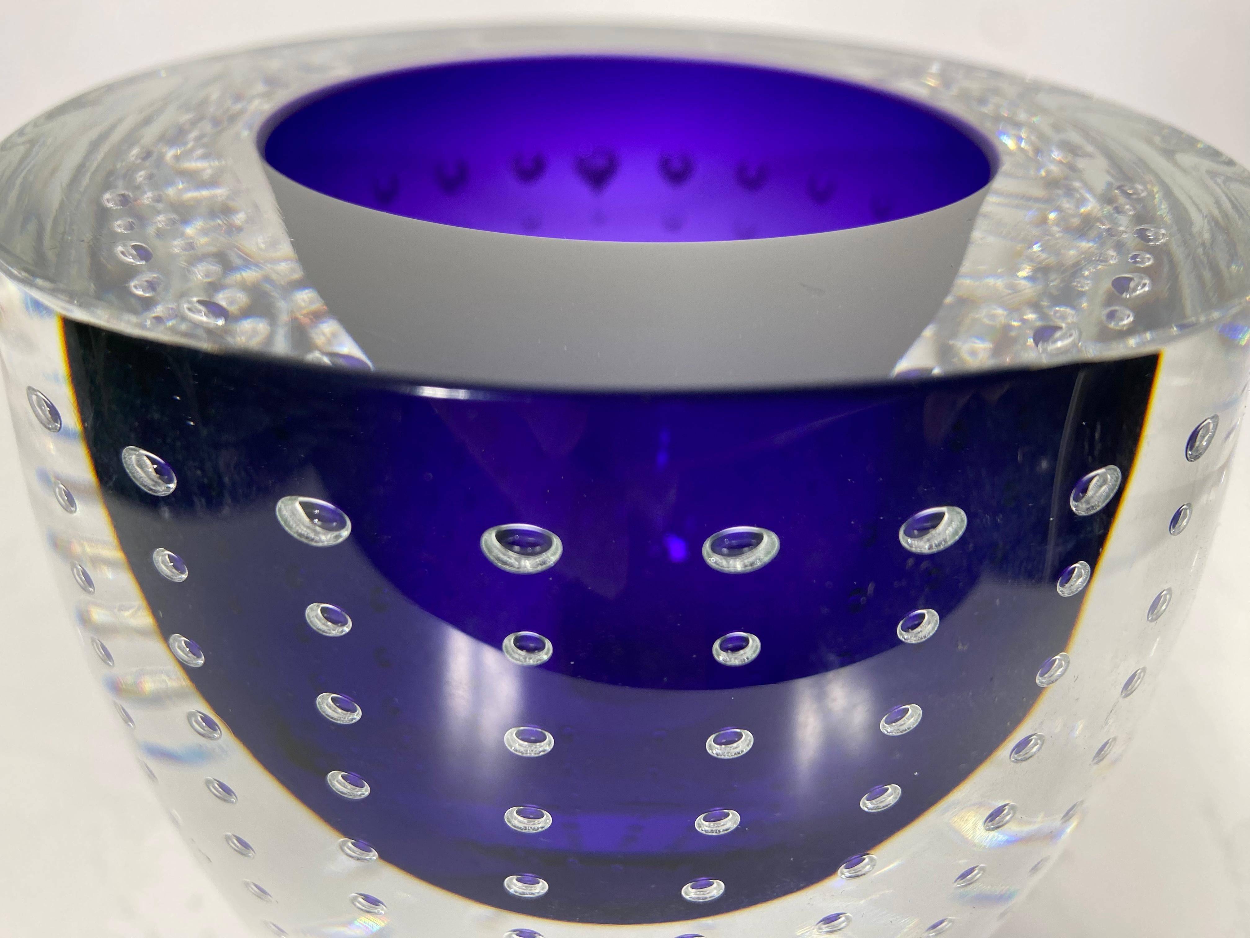 American Art Glass Bowl by Leon Applebaum circa 1980s