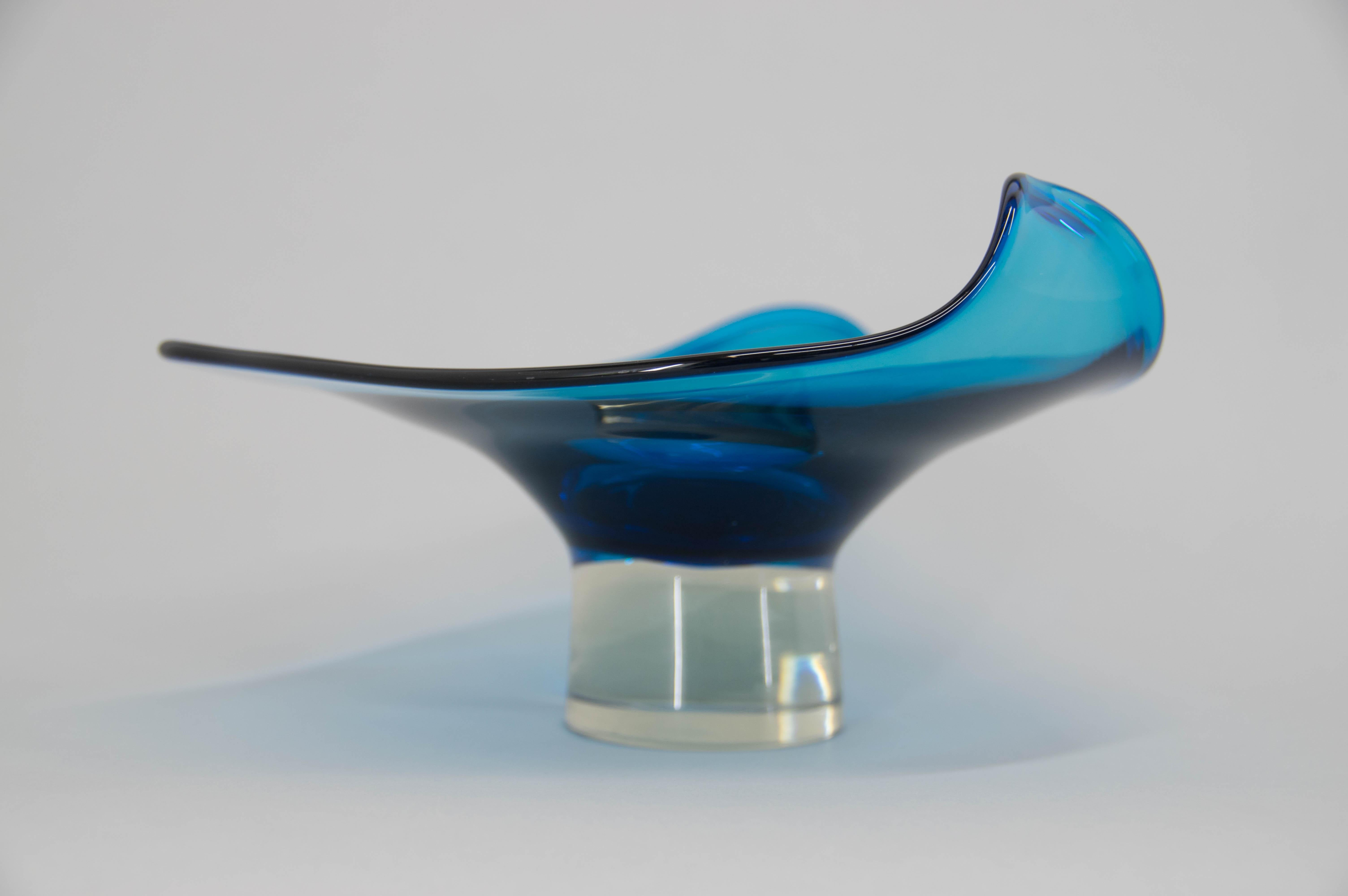 Late 20th Century Art Glass Bowl by Milan Metelak, circa 1980 For Sale