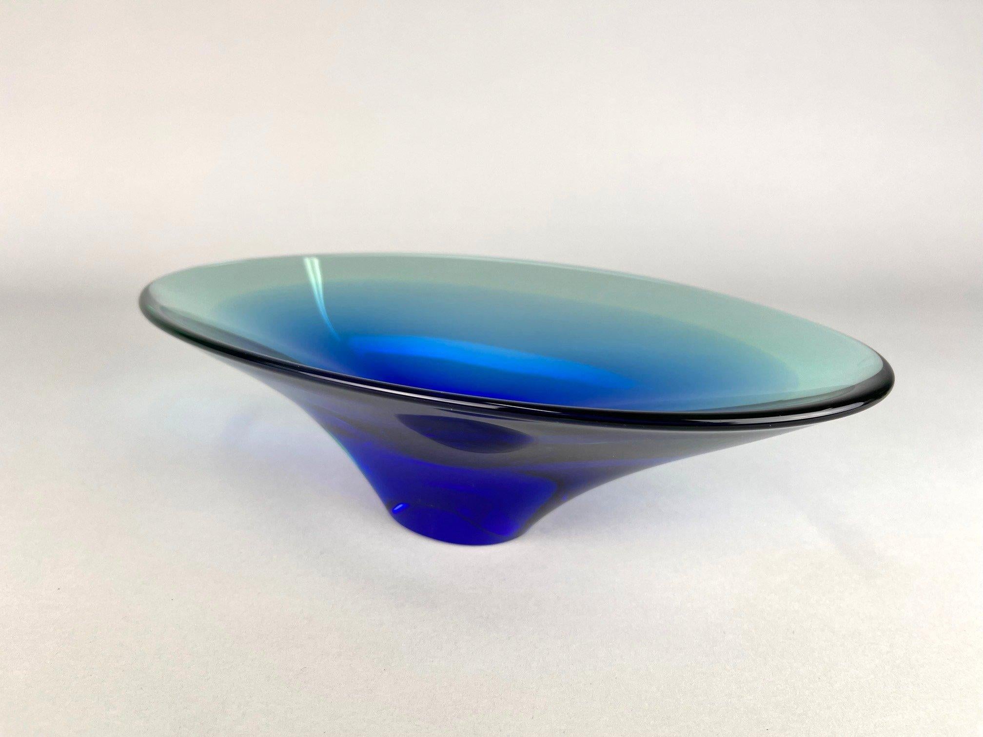 Mid-Century Modern Art Glass Bowl by Miloslav Klinger, 1960's For Sale
