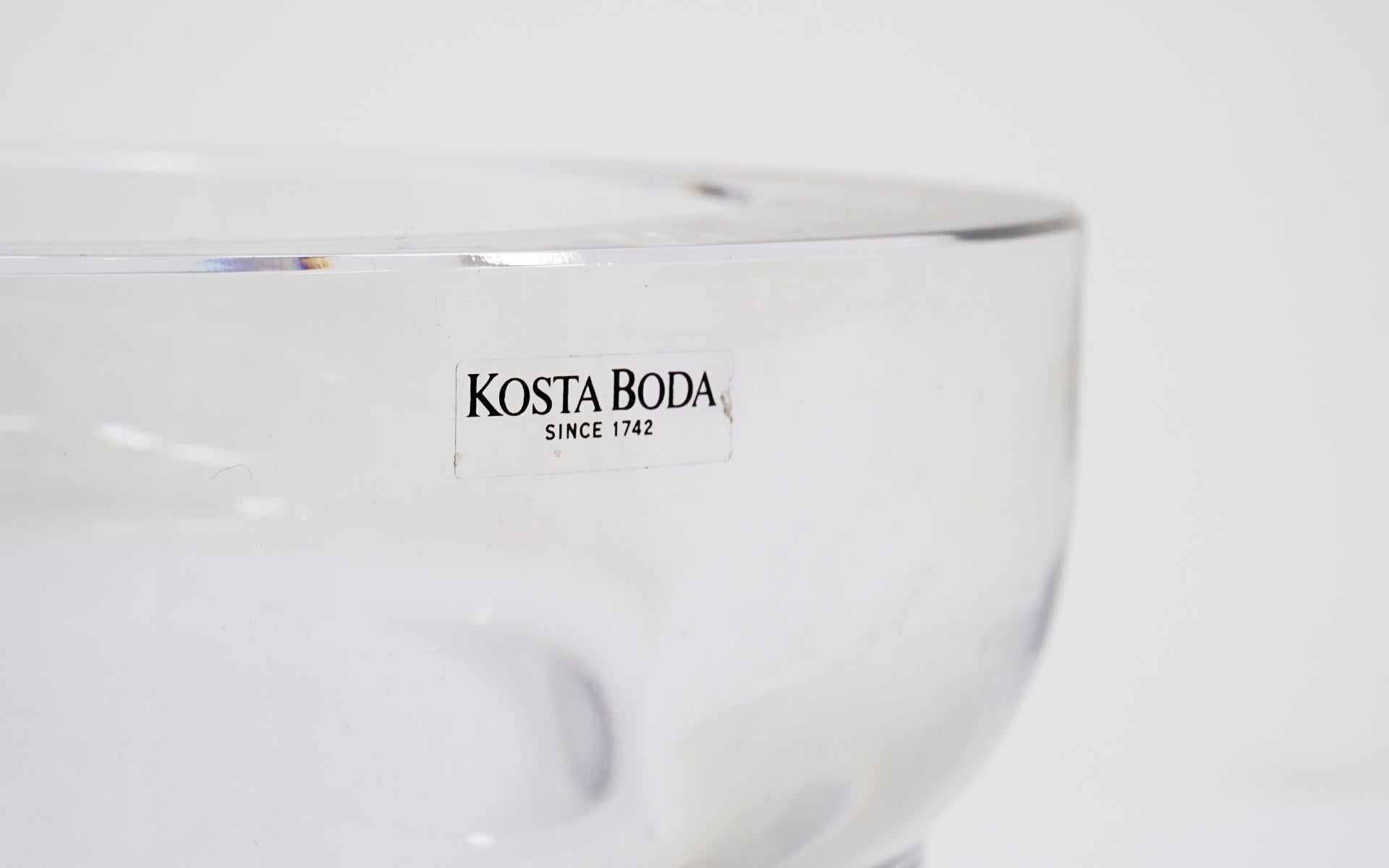Vase en cristal d'art par Anna Ehrner et Kosta Boda, Suède, signé, excellent Excellent état - En vente à Kansas City, MO