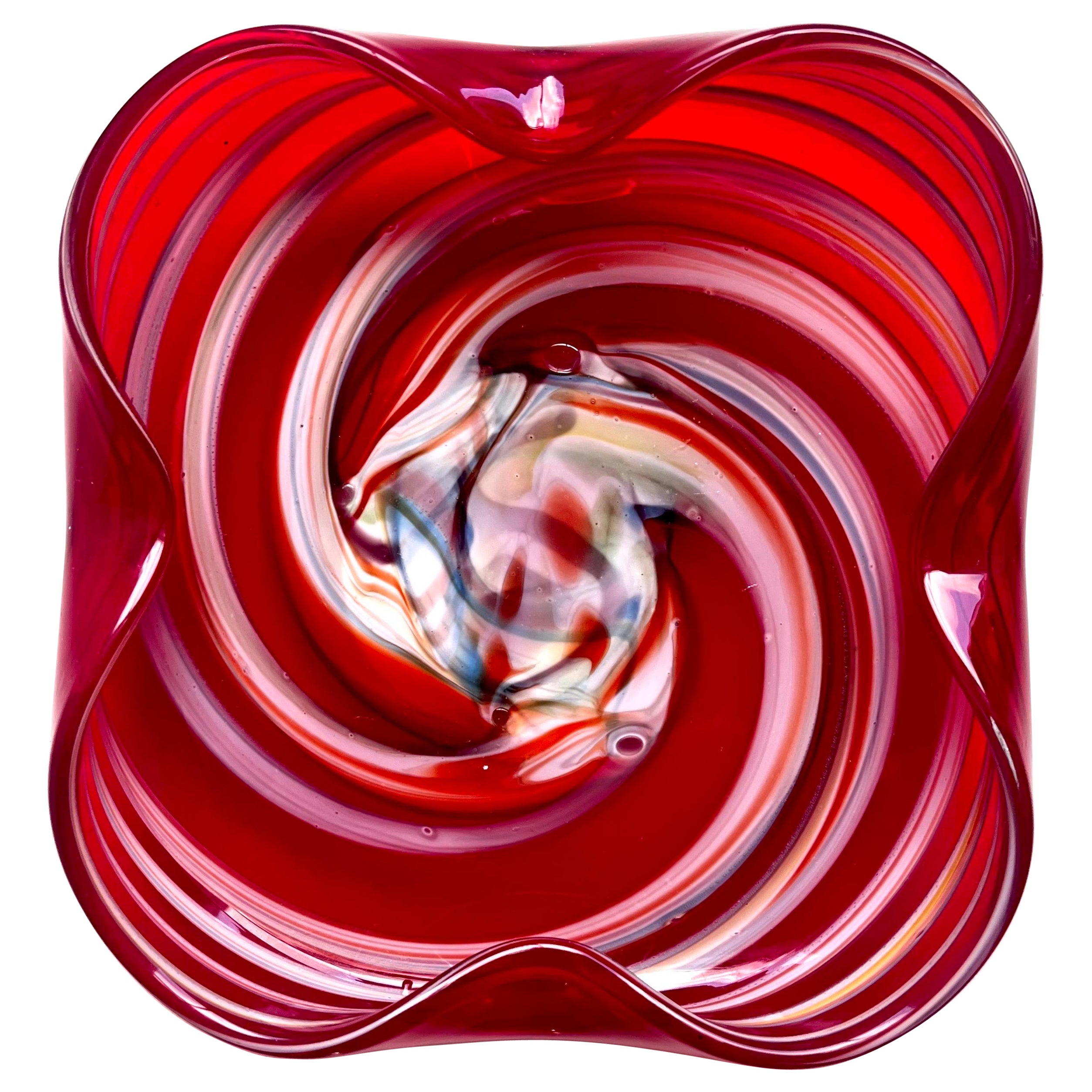 Plat ou cendrier décoratif en verre d'art