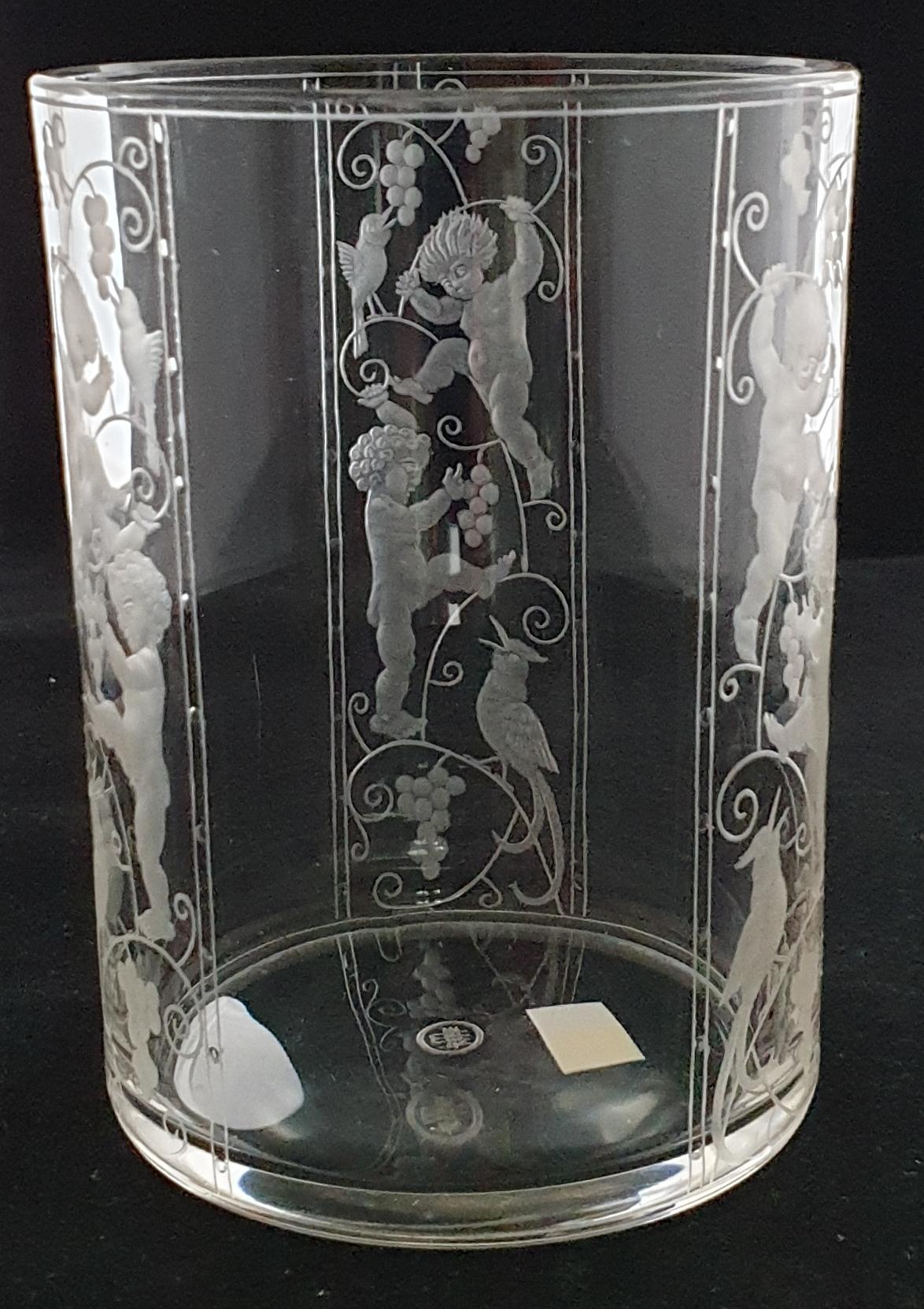 Art Glass, Designed by Michael Powolny, Engraved by Max Rossler, Lobmeyer C1915 In Excellent Condition In Melbourne, Victoria
