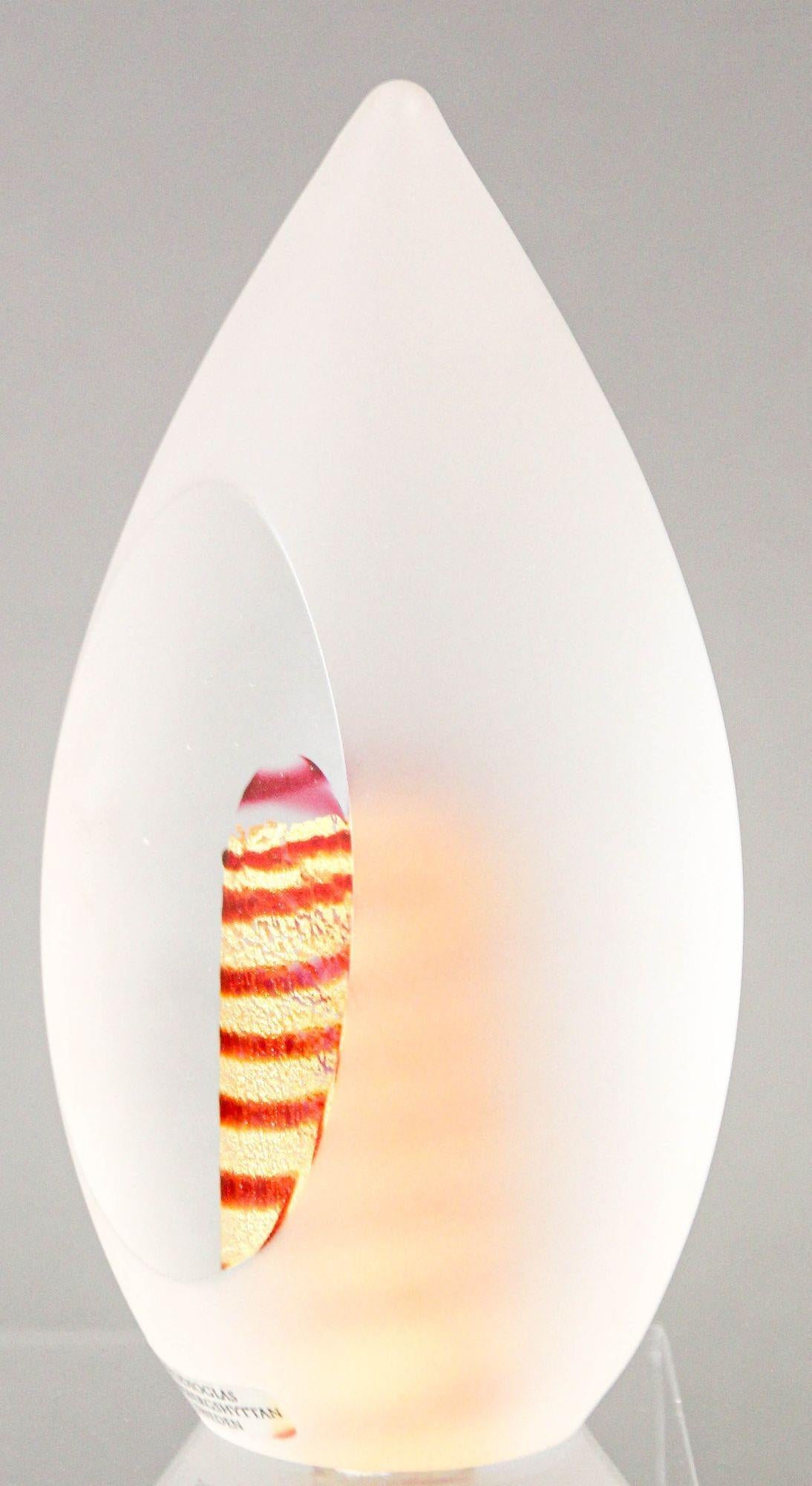 Scandinavian Modern Art Glass Egg Sculpture Paperweight by Studioglas Strombergshyttan Sweden 1970s For Sale
