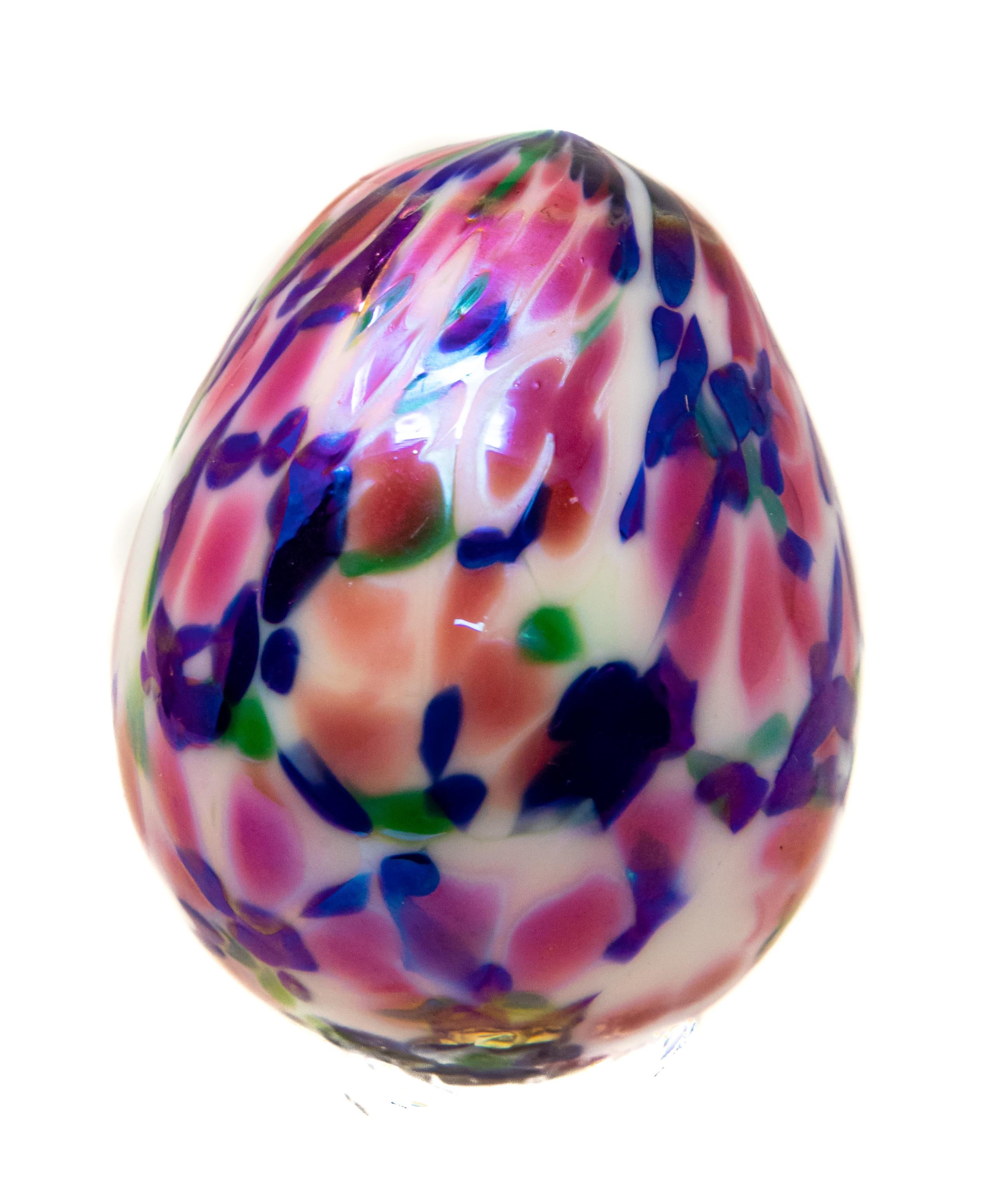 Hand-Crafted Art Glass Eggs For Sale