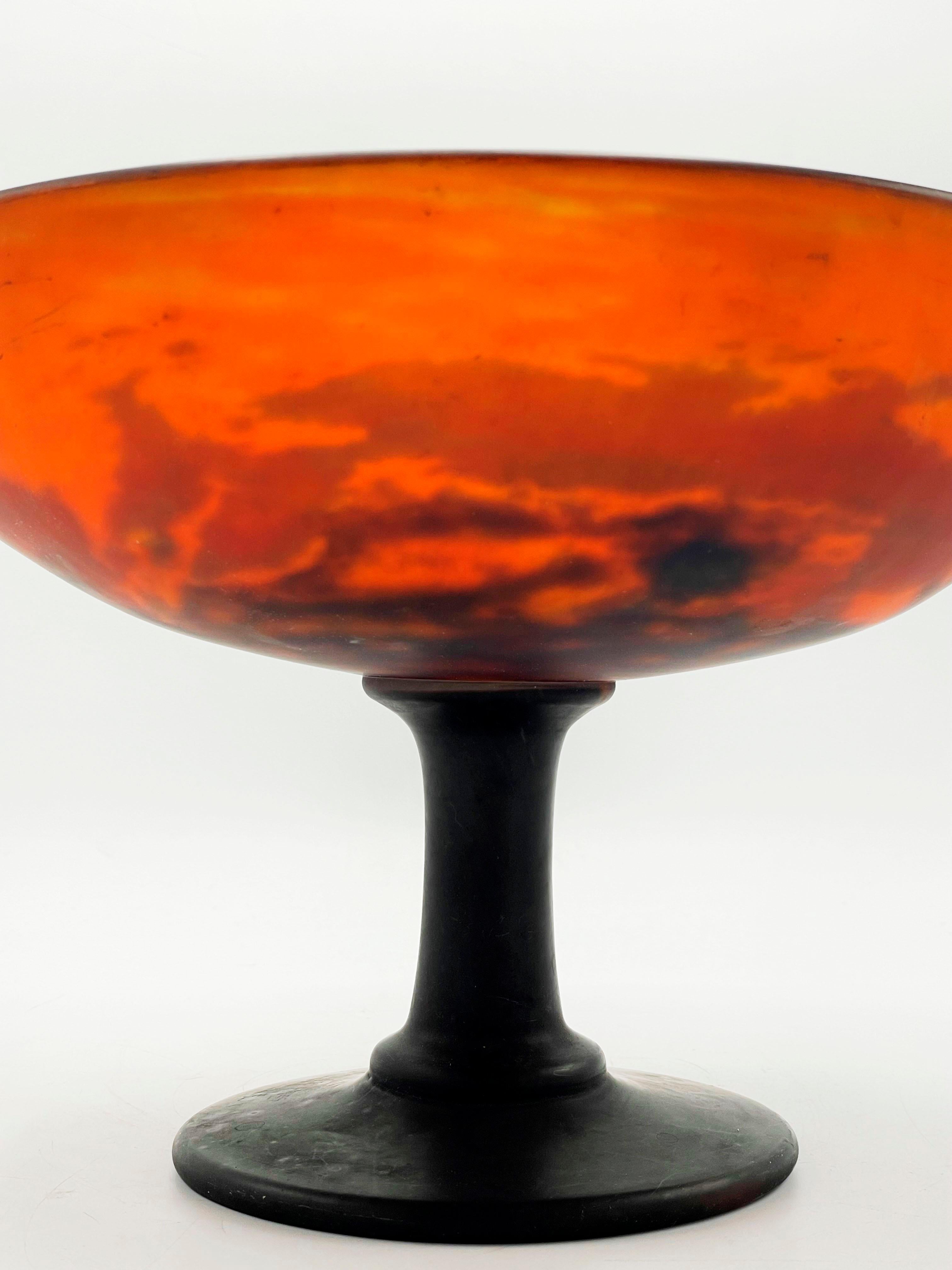 Art Glass Footed Muller Frères Bowl In Good Condition For Sale In Autonomous City Buenos Aires, CABA