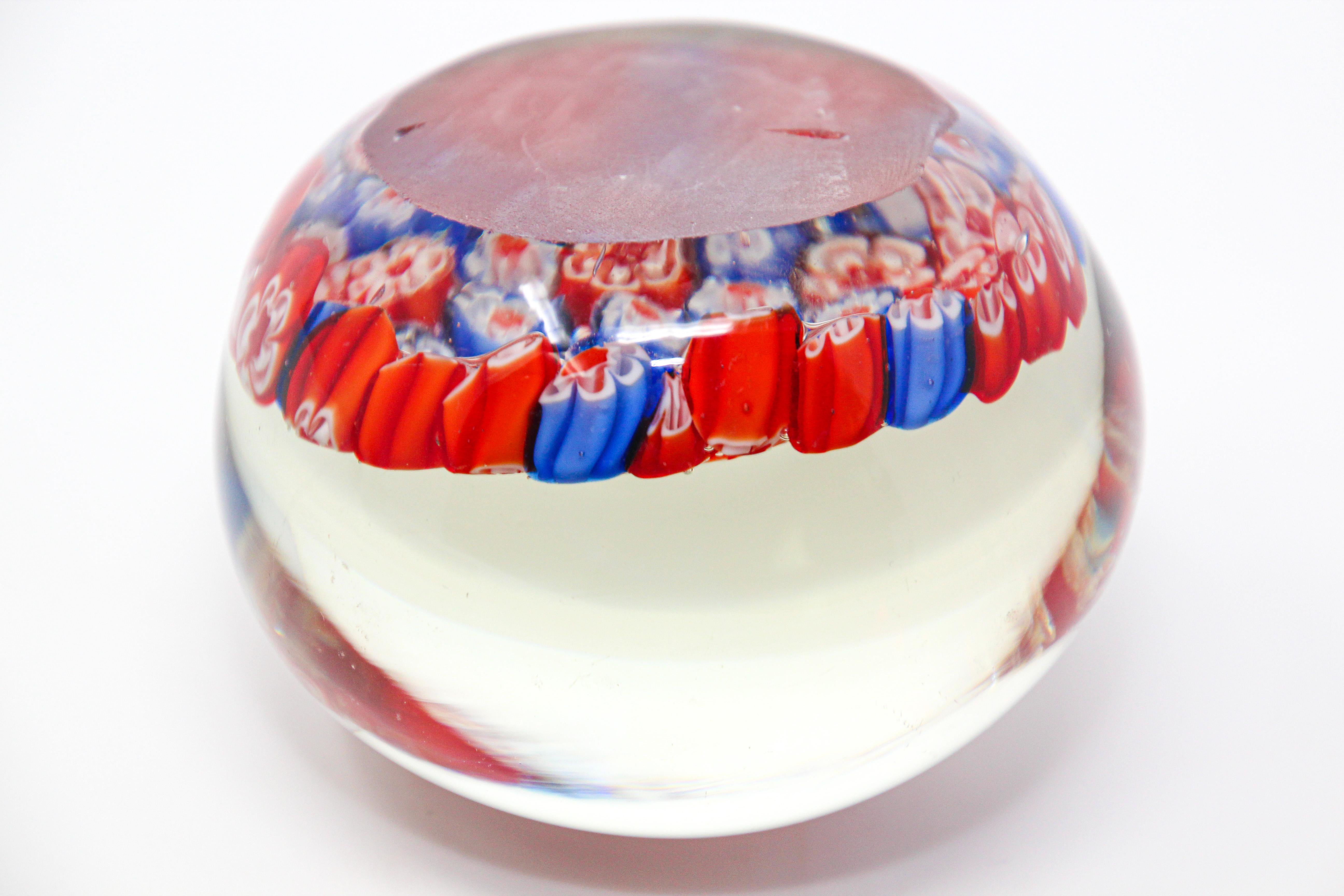 Art Glass Millefiori Collectable Paperweight In Good Condition For Sale In North Hollywood, CA