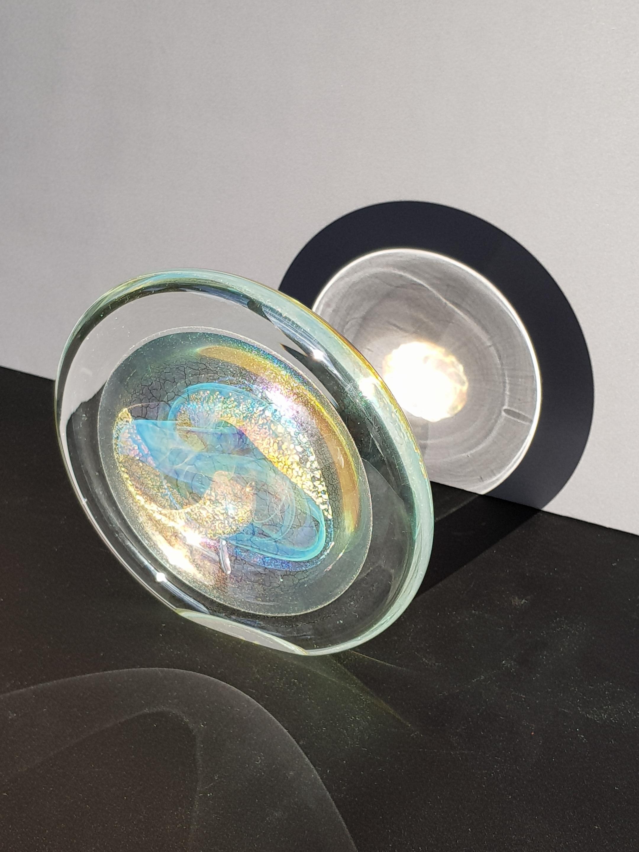 Art Glass Nebula Sculpture Disc Cosmic Iridescent Opalescent OuterSpace Orb Star in vendita 8