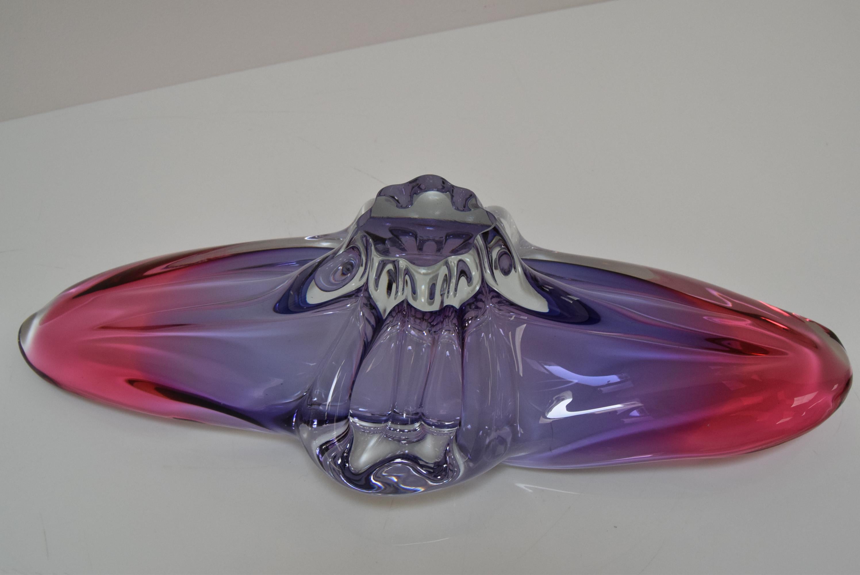 Coupe oblongue en verre d'art par Josef Hospodka pour Glasswork Chřibská, 1960 en vente 8