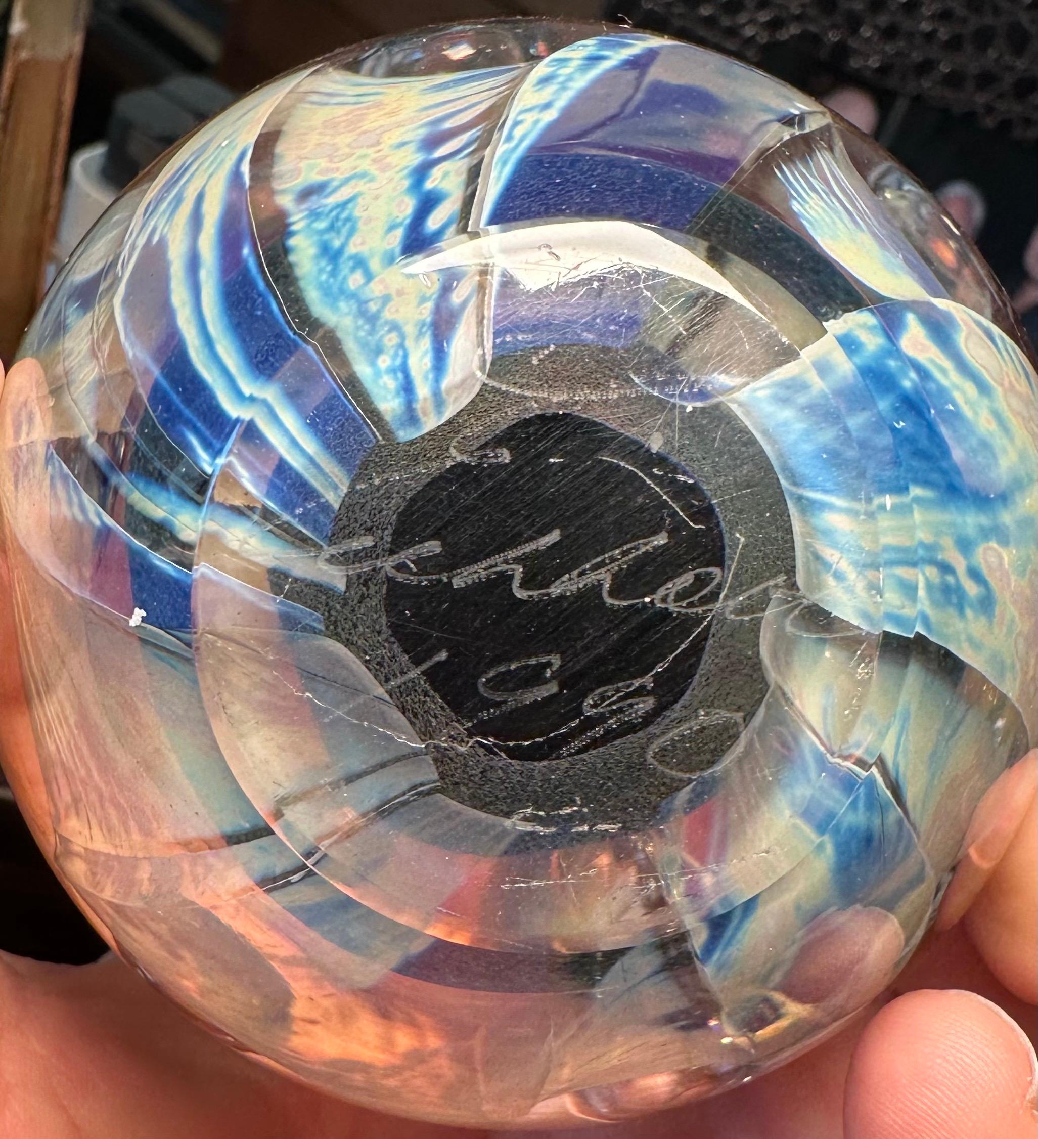Escultura orbe o pisapapeles de vidrio artístico de Robert Eickholt en venta 1