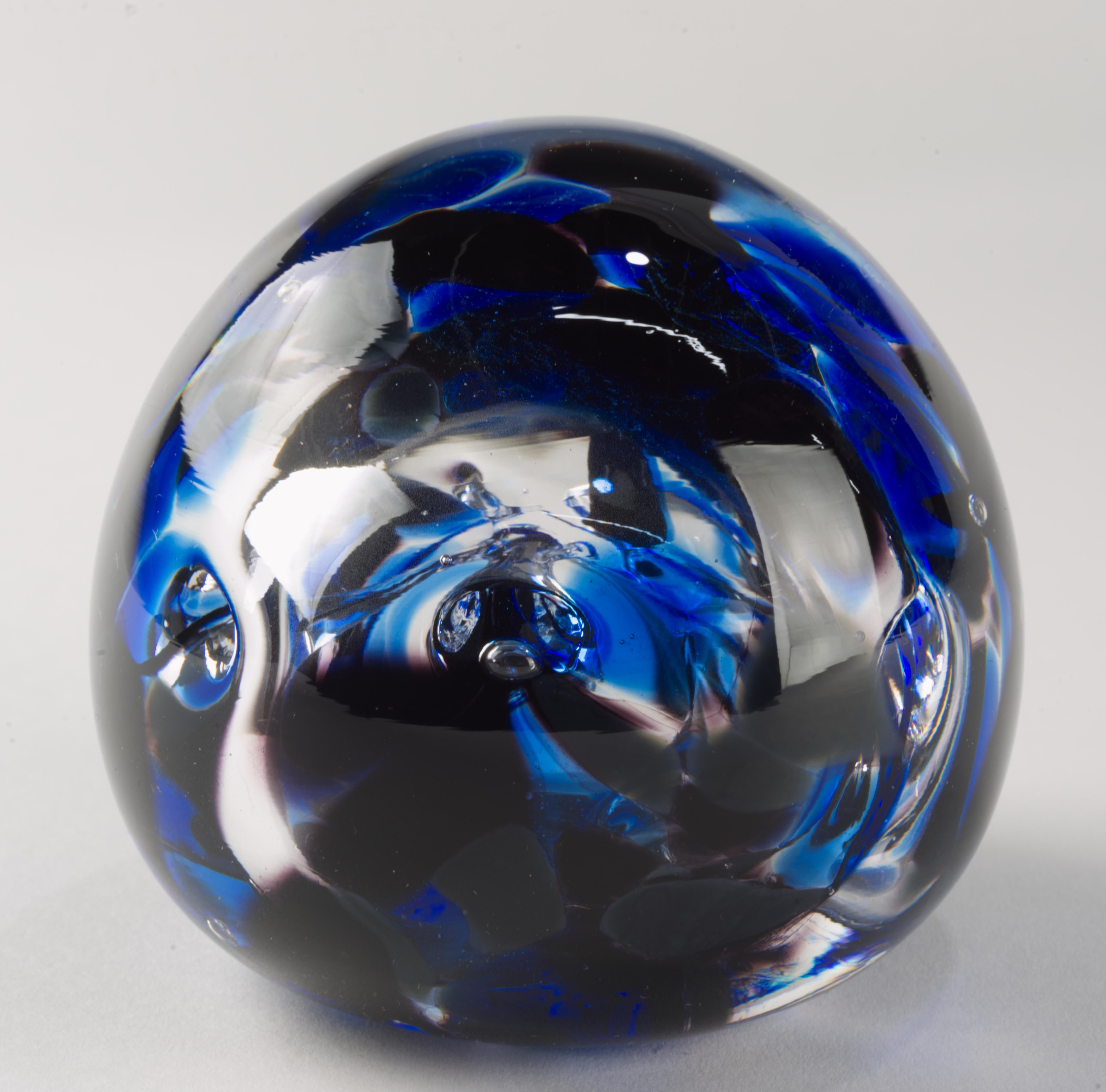 Art Glass Paperweight Cobalt Blue Clear Controlled Bubbles Signed In Good Condition For Sale In Clifton Springs, NY