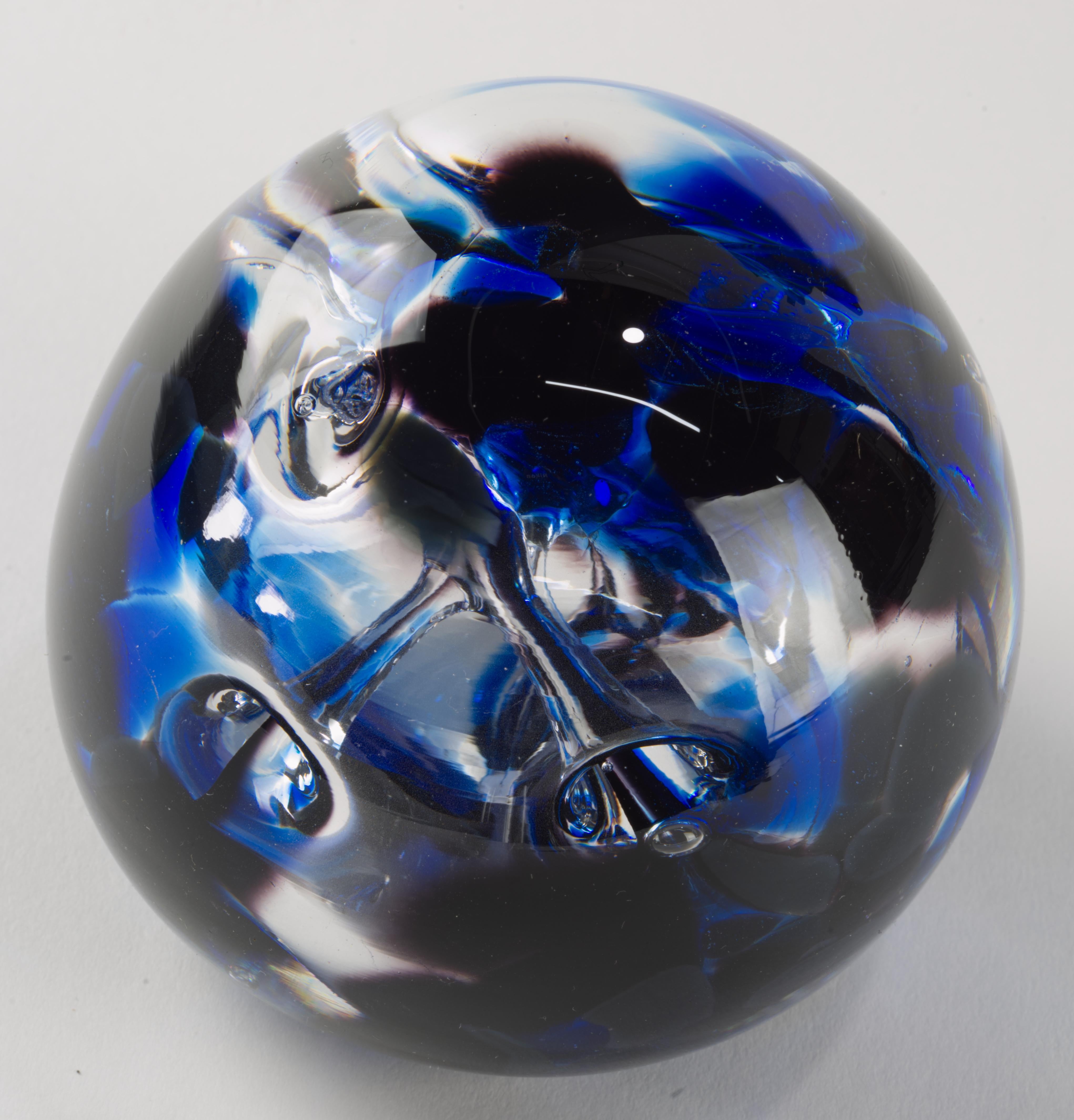 Art Glass Paperweight Cobalt Blue Clear Controlled Bubbles Signed For Sale 4