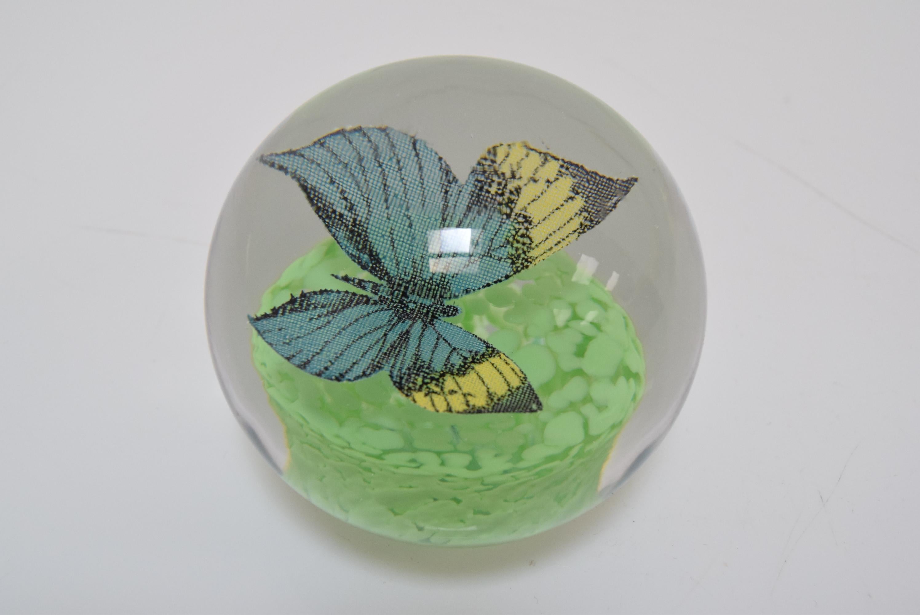 Czech Art Glass Paperweight, Glasswork Novy Bor, 1950s For Sale