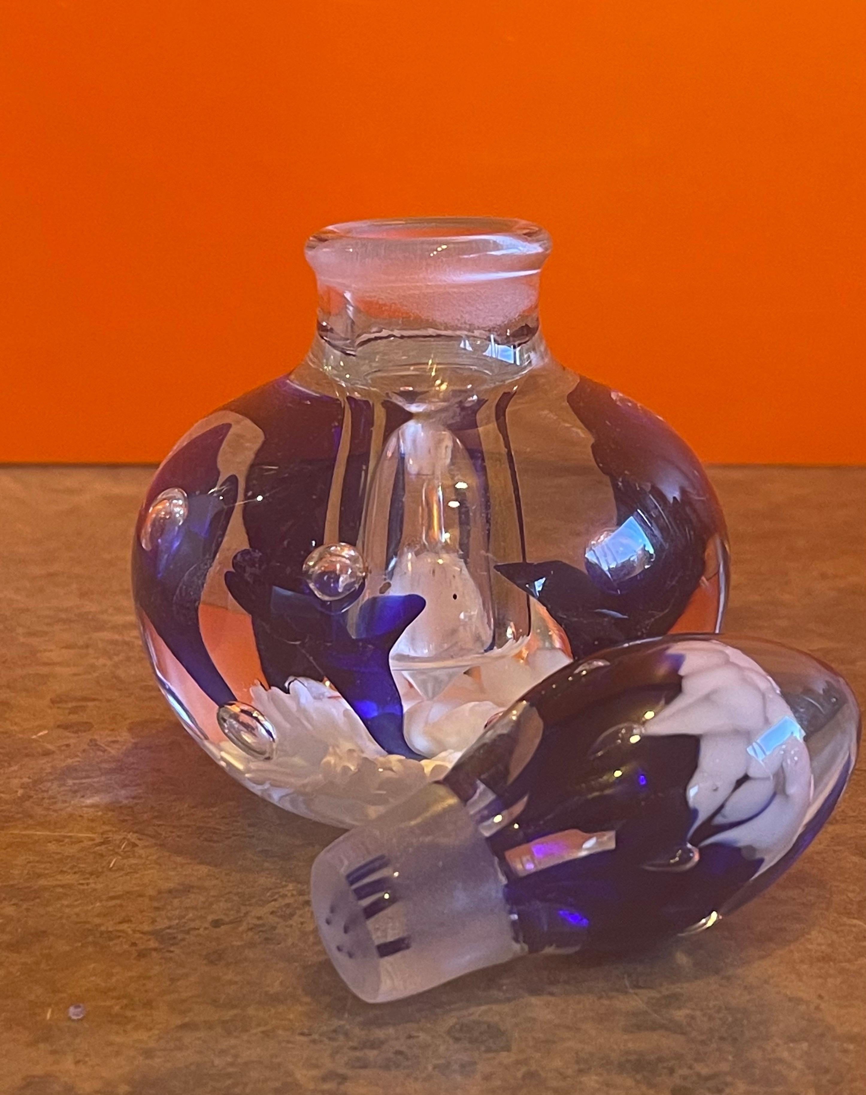 Parfümflasche aus Kunstglas von Joe Rice im Angebot 1