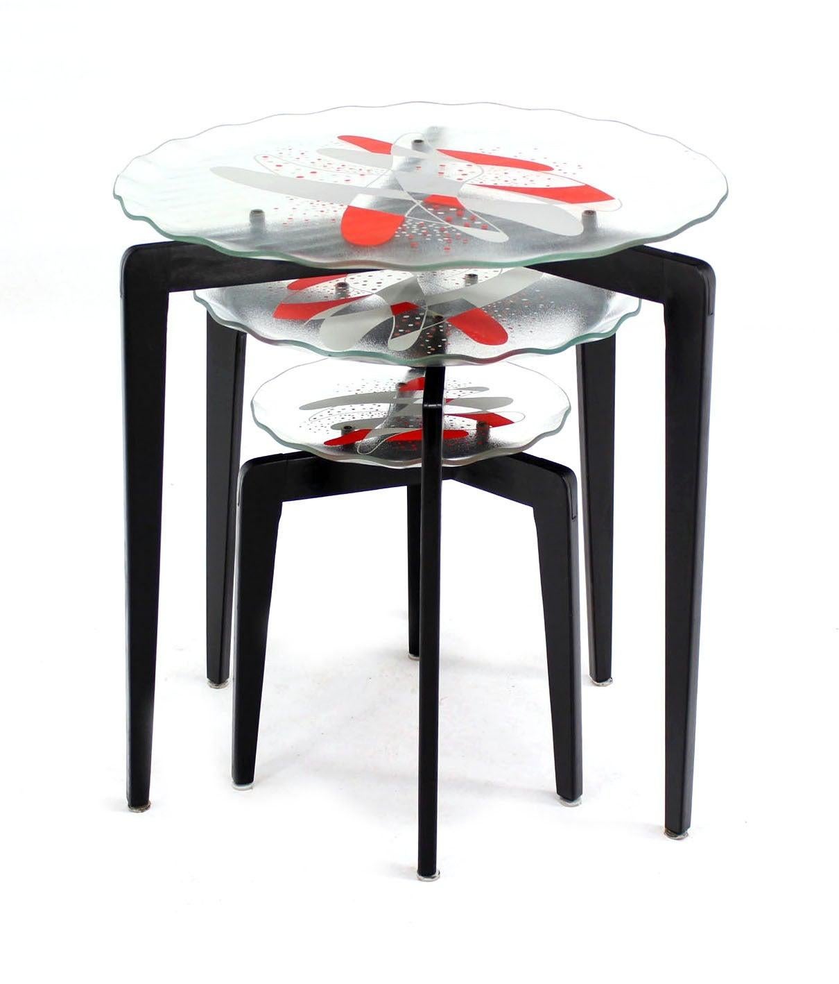 Mid-Century Modern Art Glass Scallop Edge Bowl Tray Top Tapered Leg Stackable Nesting Side Table For Sale
