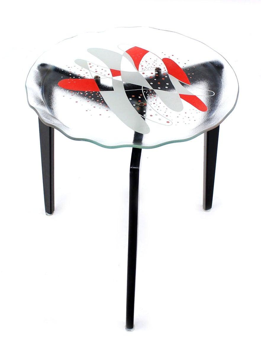 Kunstglas Jakobsmuschel Rand Schale Tablett oben verjüngte Bein stapelbar Nesting Beistelltisch (Glas) im Angebot