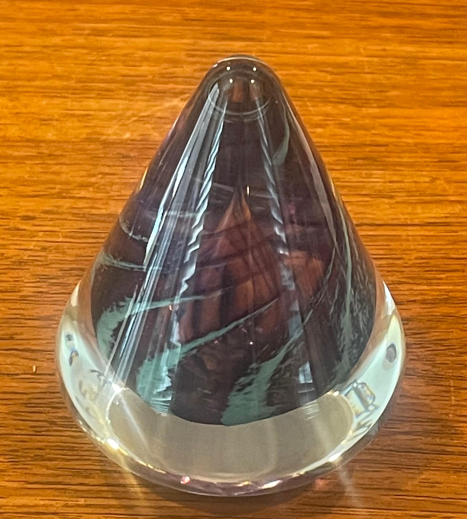 Art Glass Sommerso Paperweight by Maui Hot Island Glass In Good Condition For Sale In San Diego, CA