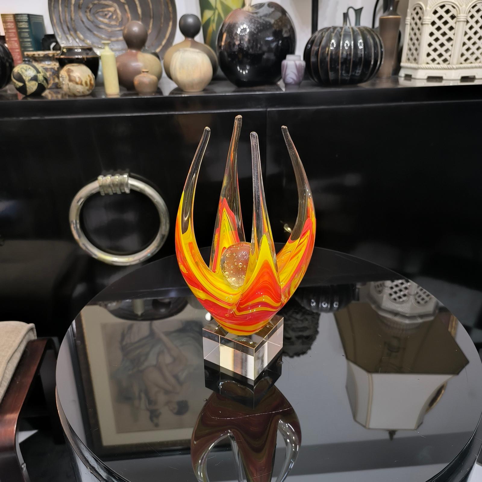 Europeo Scultura in vetro Sommerso Fiammato 'La Culla della Vita' attribuita a P.Kedelv in vendita
