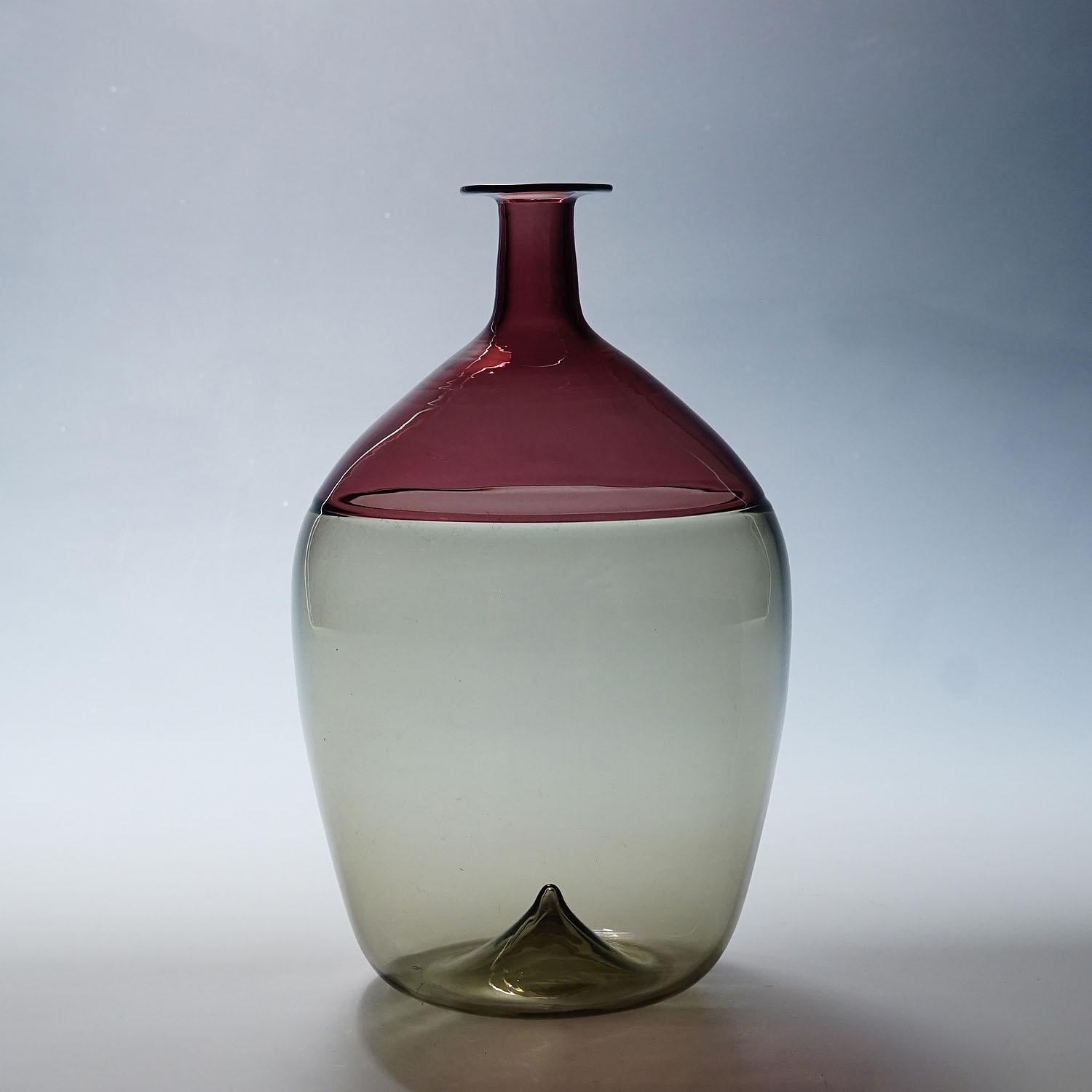 Vaso in vetro artistico 'Bolle' di Tapio Wirkkala per Venini, Murano 1966

Un vaso vintage in vetro artistico della serie 