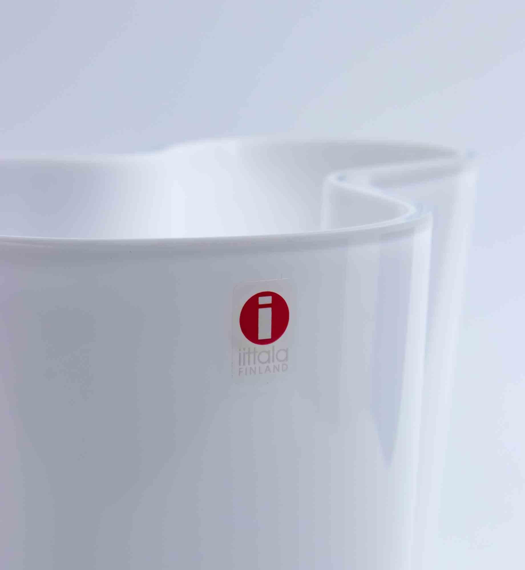 Fin du 20e siècle Vase en verre d'art d'Alvar Aalto+Aalto pour Ittala en vente