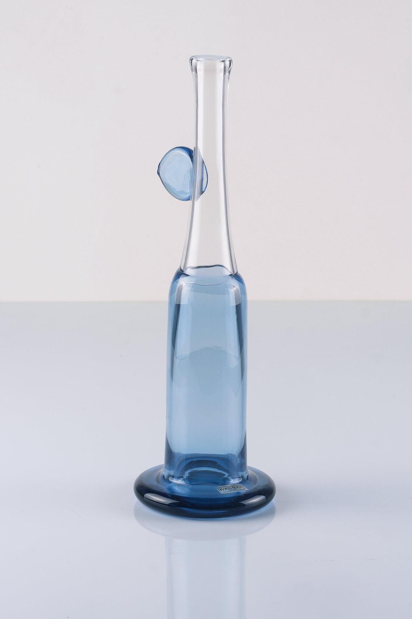 Beautiful tall glass vase by Bertil Vallien for Kosta Boda, Sweden. Artist collection from the 1980's. 
Etched signature and label.