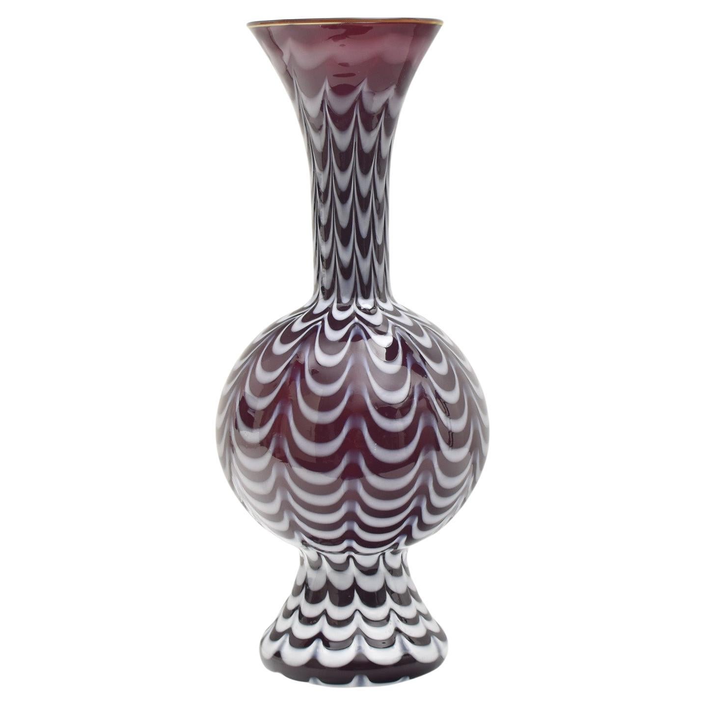 Art Glass Vase by Fratelli Toso Murano 1940s Fenicio Spiderweb For Sale