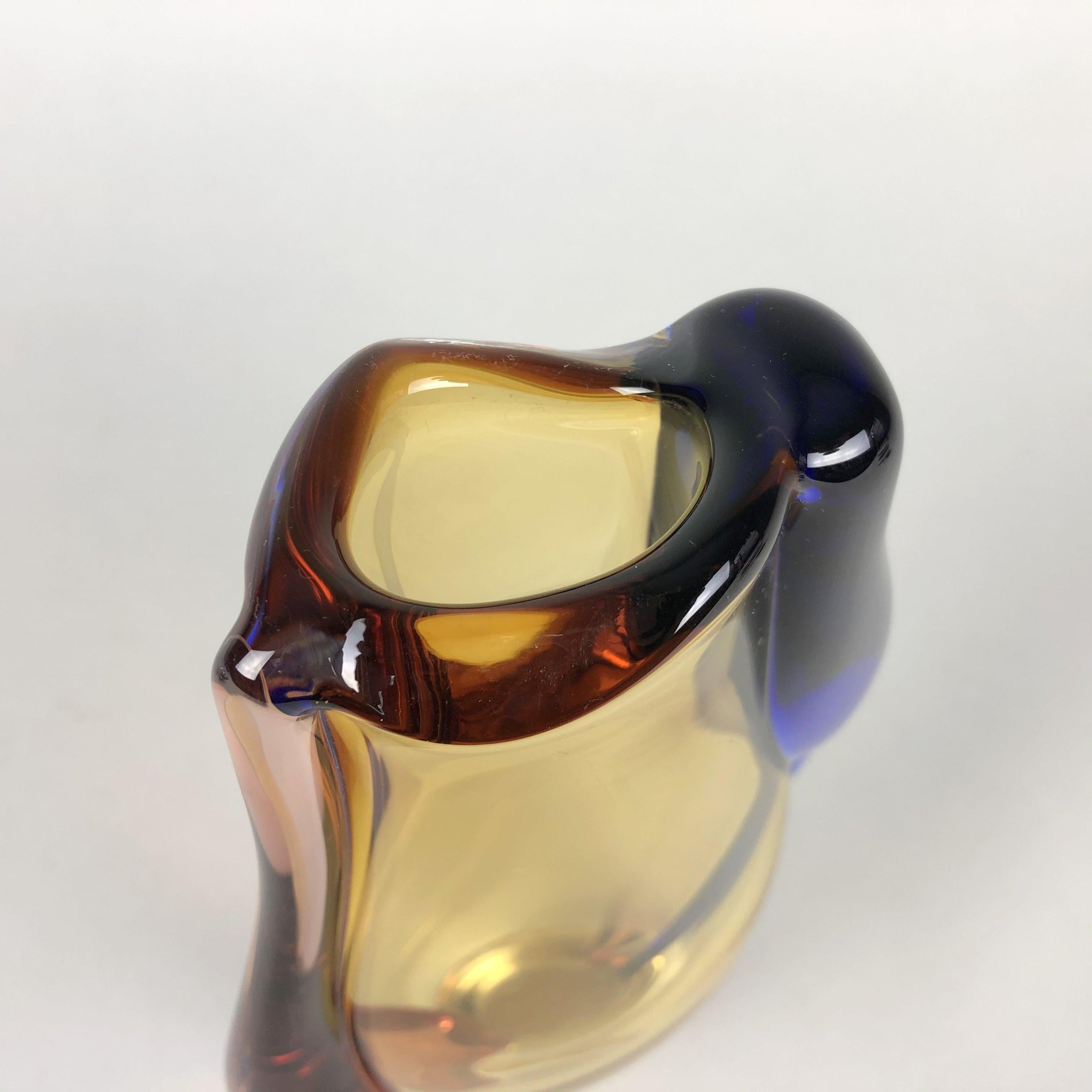 Mid-20th Century Art Glass Vase by Hana Machovska for Mstisov Glassworks, Czechoslovakia, 1960s For Sale
