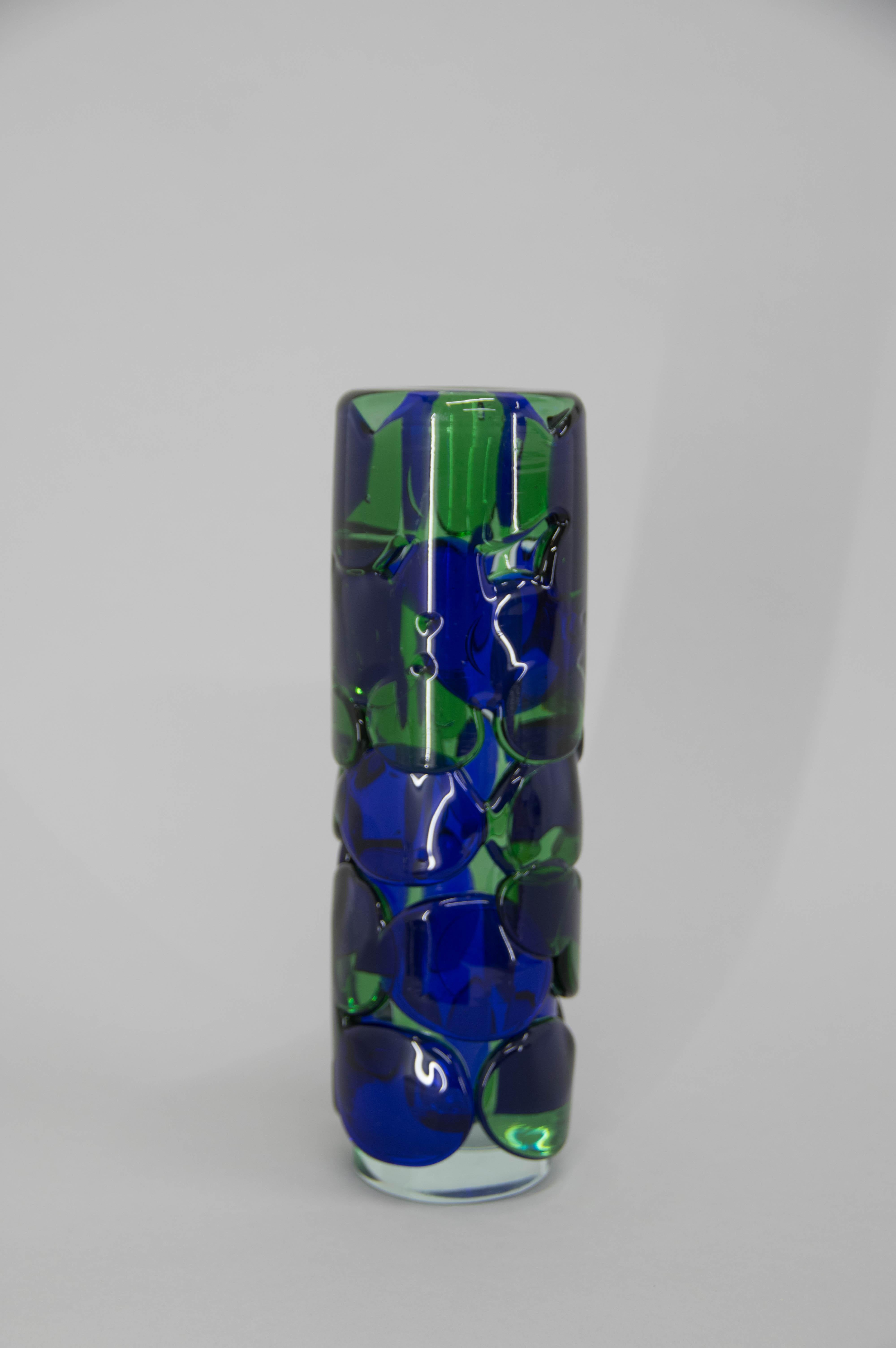 Art glass vase by Jaroslav Svoboda. Czechoslovakia, circa 1980. 
Perfect condition without any defect.