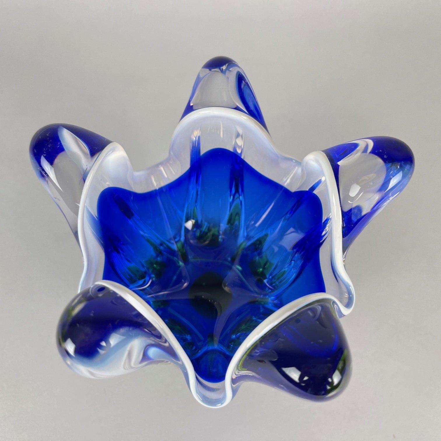 chribska glass vase