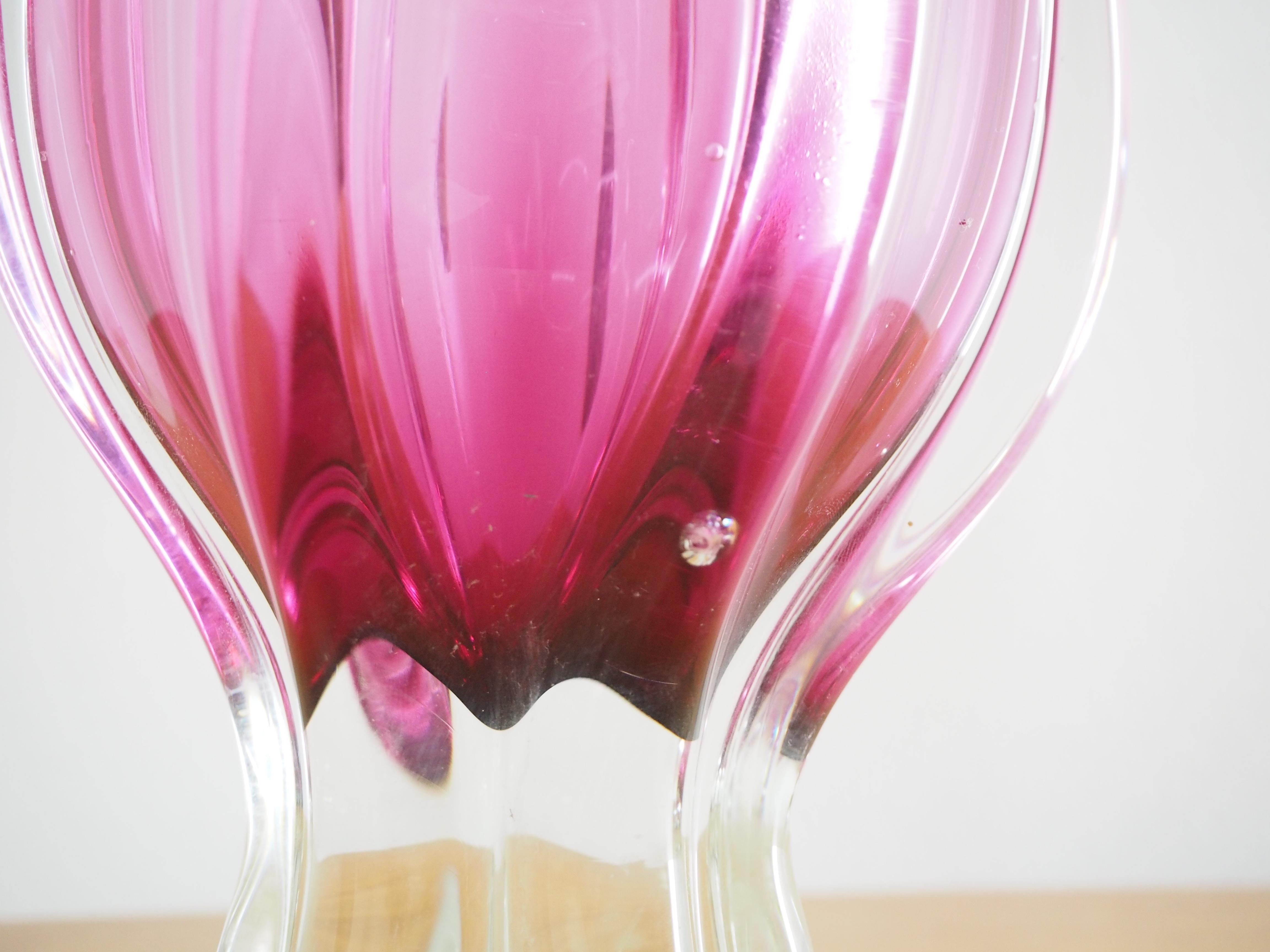 Tchèque Vase en verre d'art de Josef Hospodka pour Chribska Glassworks, années 1960