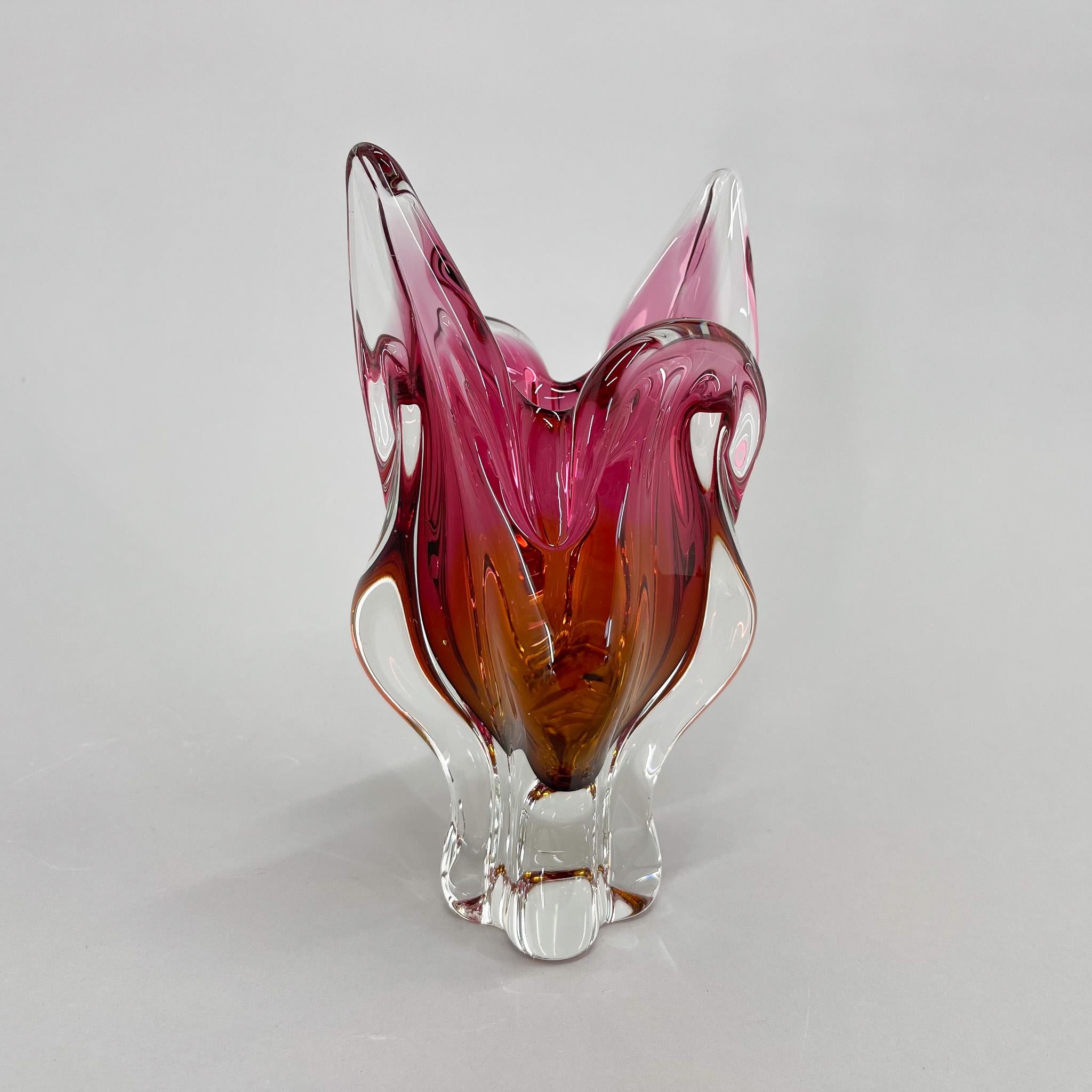Tchèque Vase en verre d'art de Josef Hospodka pour Chribska Glassworks, années 1960 en vente