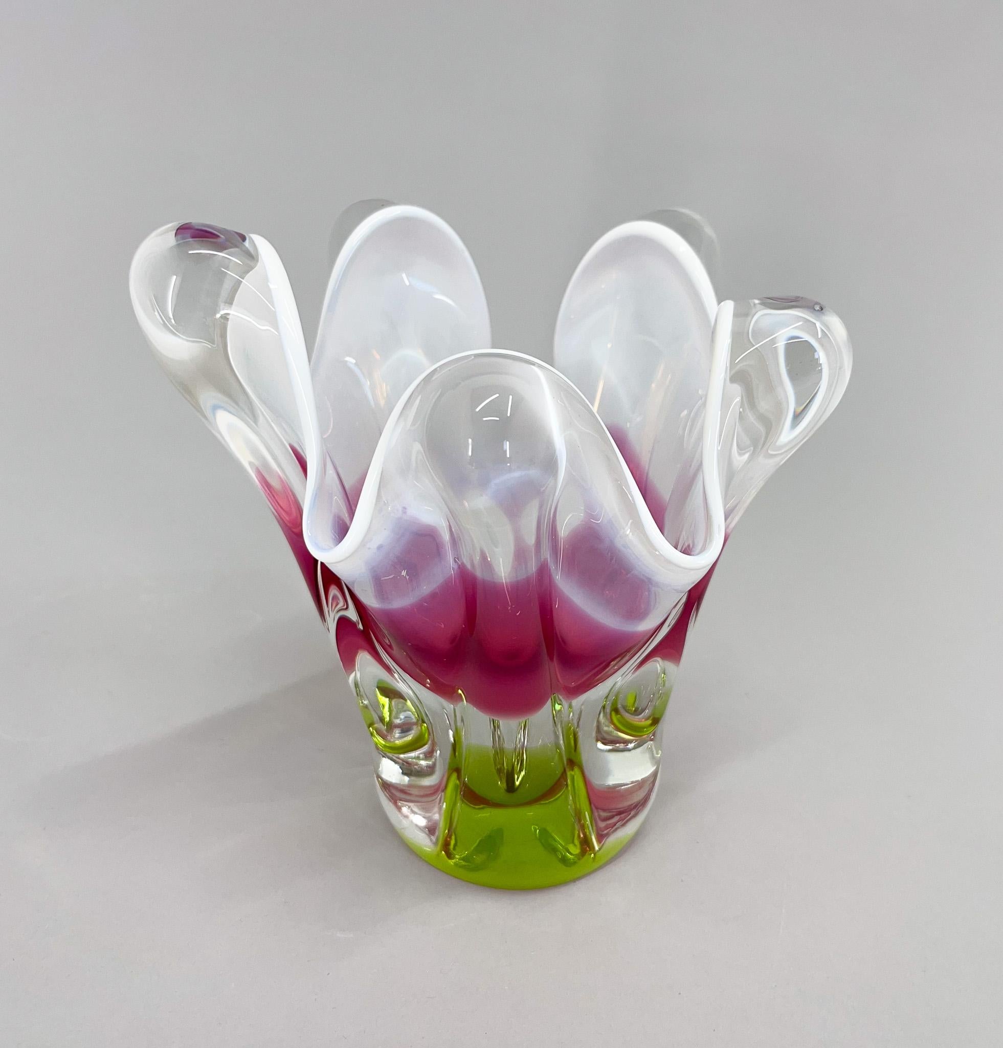 Art Glass Vase by Josef Hospodka for Chribska Glassworks, 1960's In Good Condition For Sale In Praha, CZ