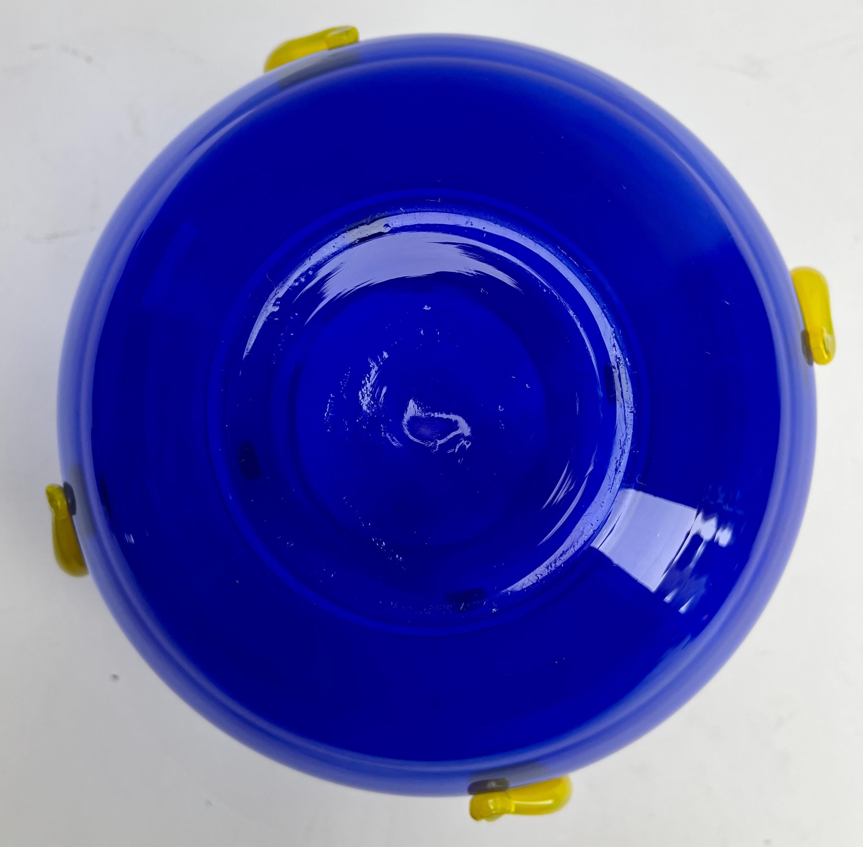 Vetro artistico Vaso in vetro artistico di Pierre Casenove per La Rochiere, Francia in vendita