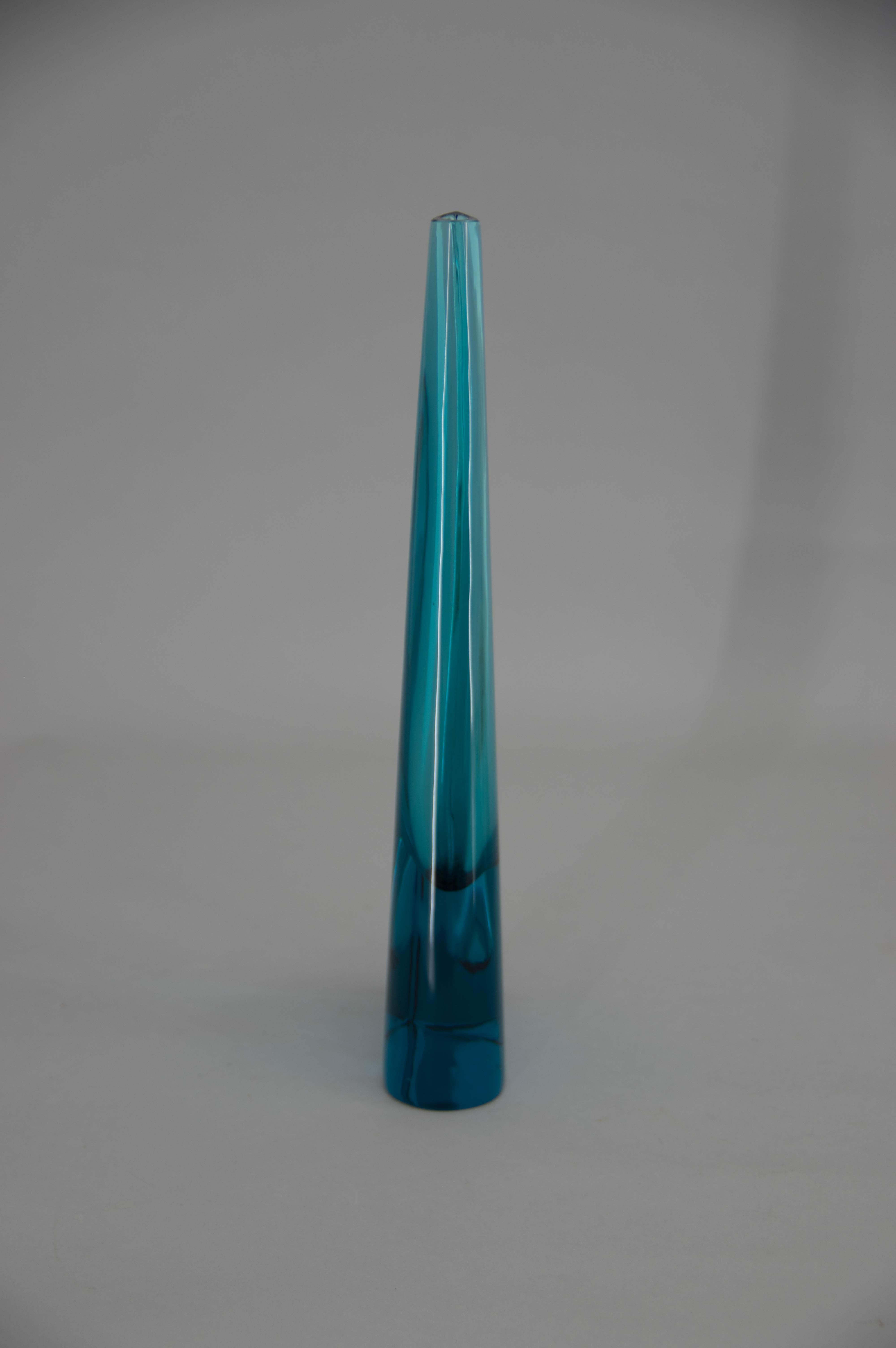 Art Glass Vase, Czechoslovakia, 1960s In Good Condition For Sale In Praha, CZ