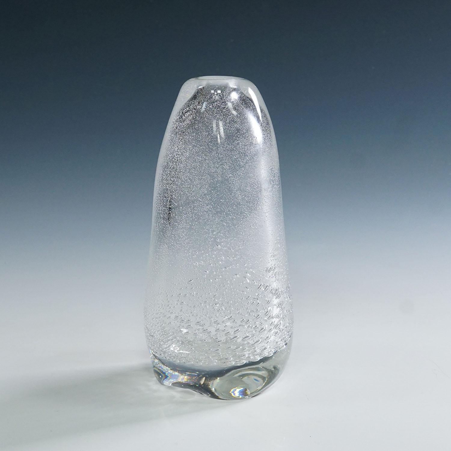Mid-Century moderno Vaso in vetro artistico con bolle di sodio Tapio Wirkkala per Iittala 1940 in vendita