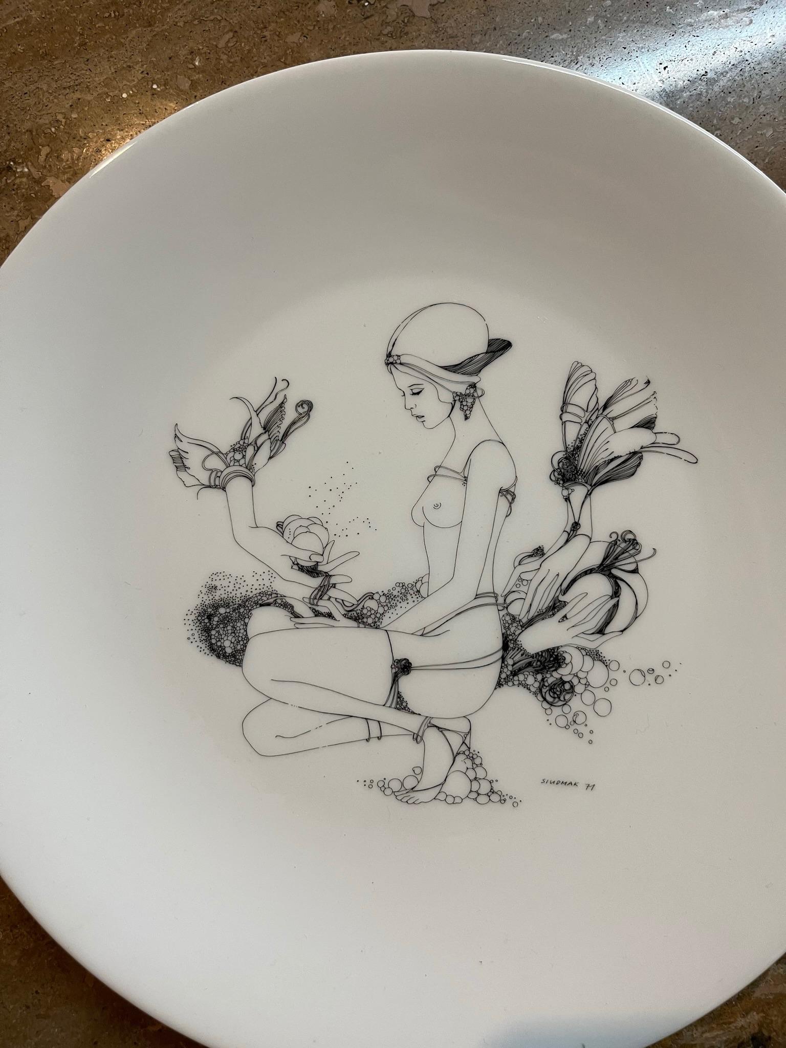 Assiette en porcelaine peinte à la main Edition limitée du milieu du siècle. en vente 4