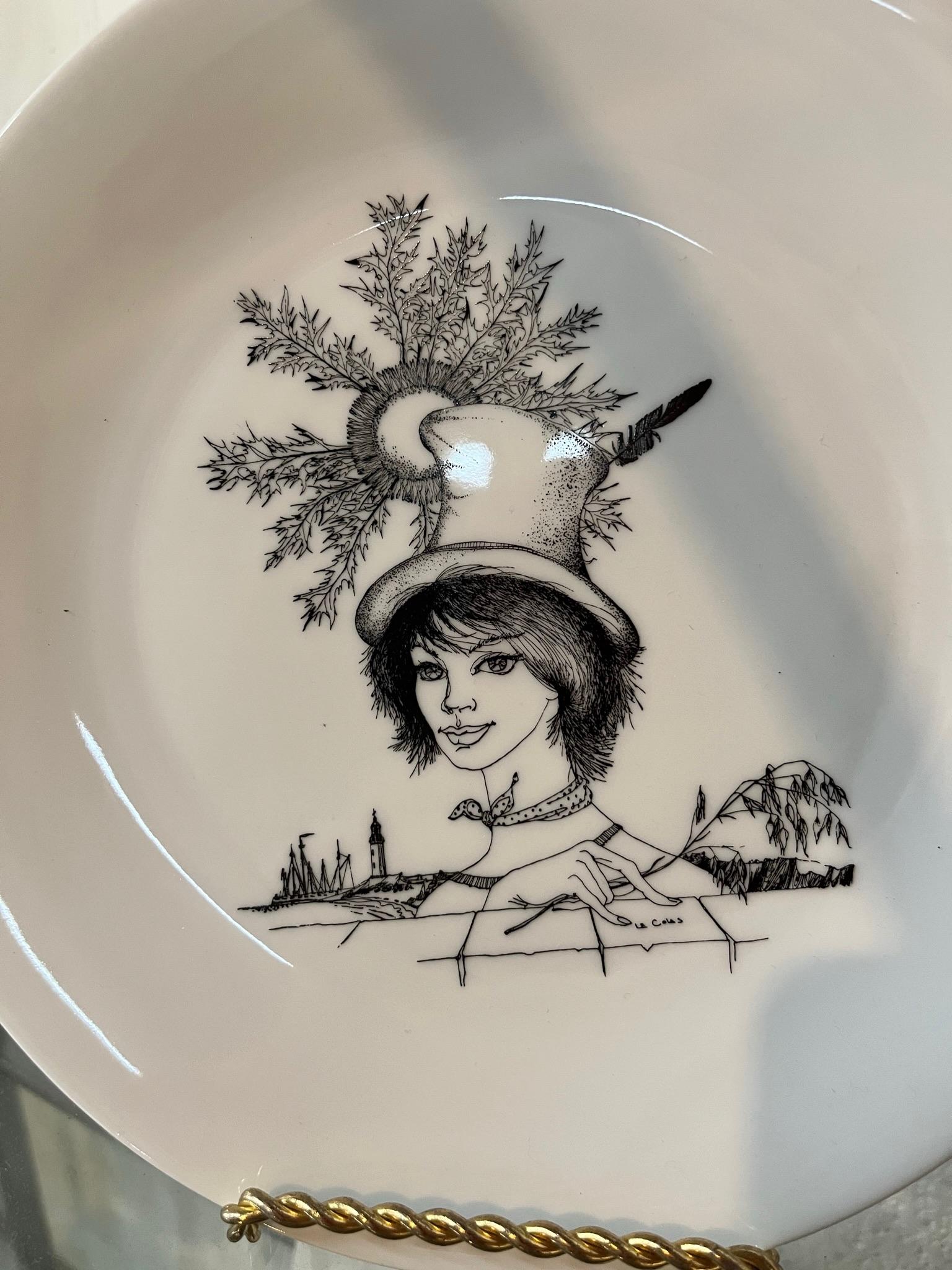 Assiette en porcelaine peinte à la main Edition limitée du milieu du siècle. en vente 1