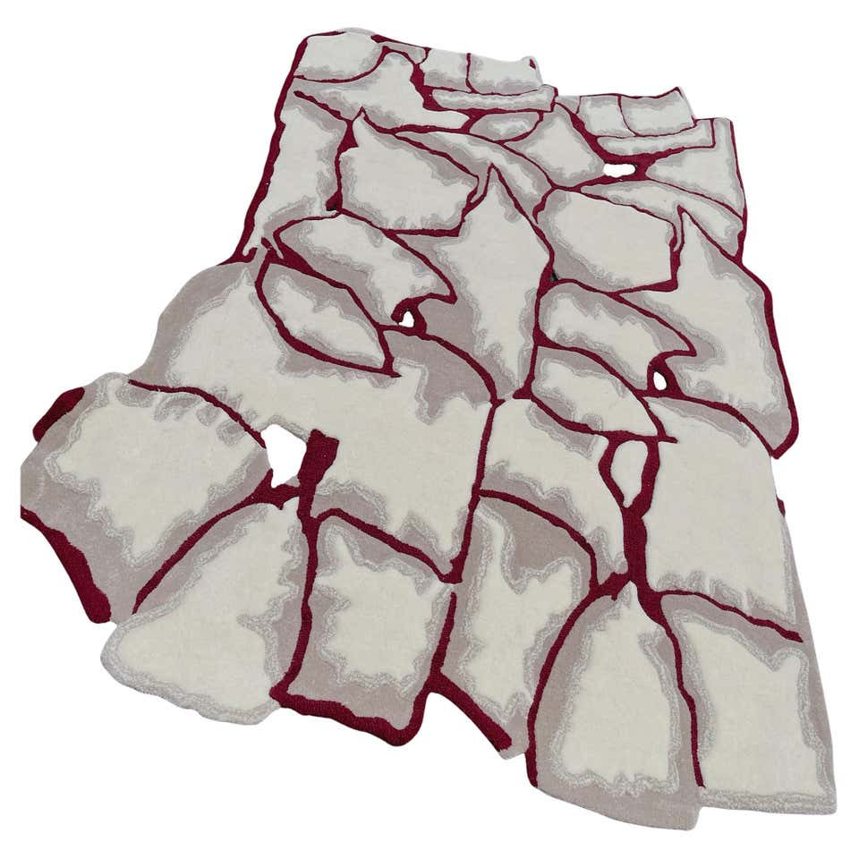 Art Irregular Shape Tufted Wool Rug with White Grey 'Magic Trick' by ...